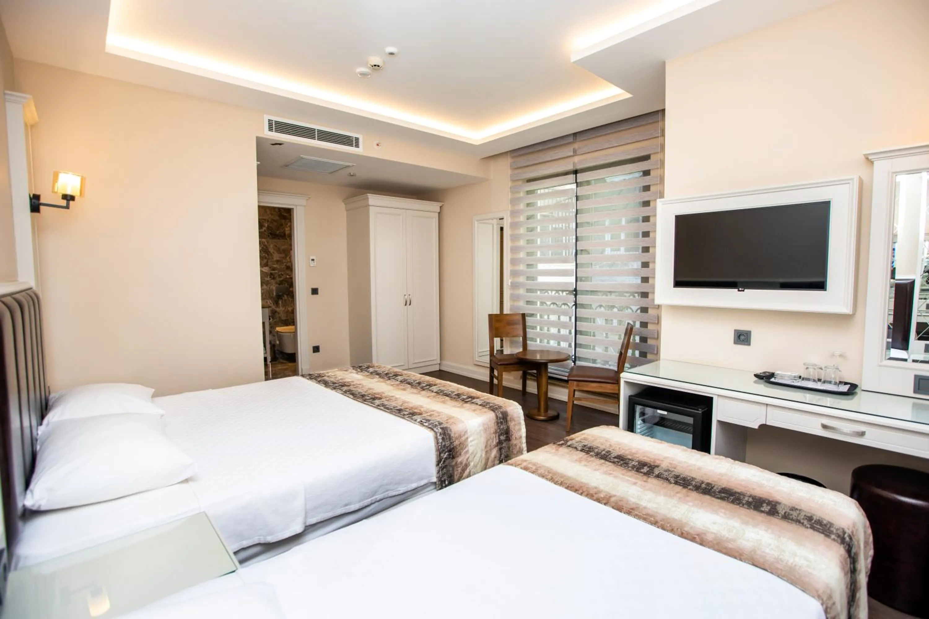 Bed in Opatija Hotel