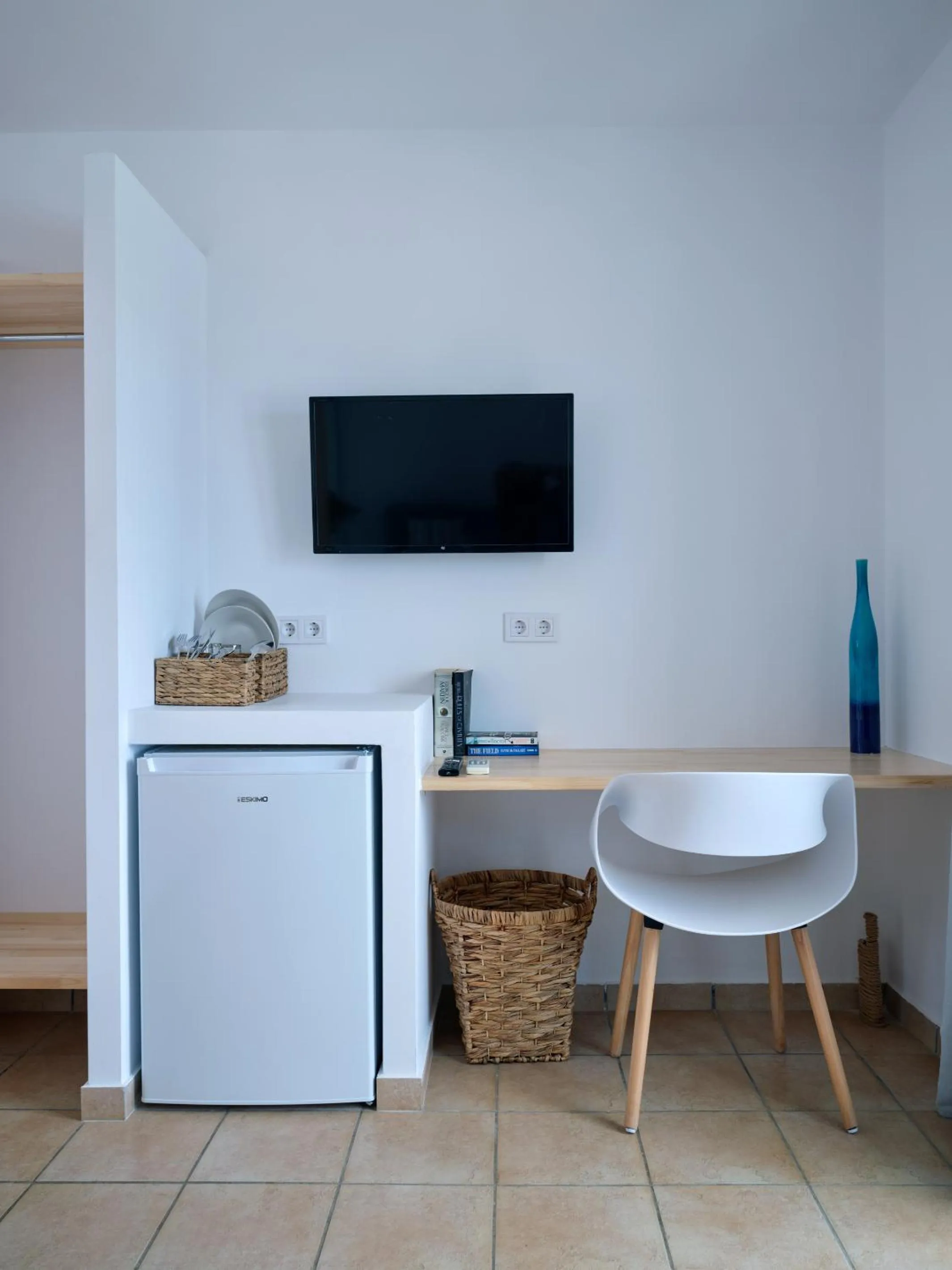 TV and multimedia in Fyrogenis palace