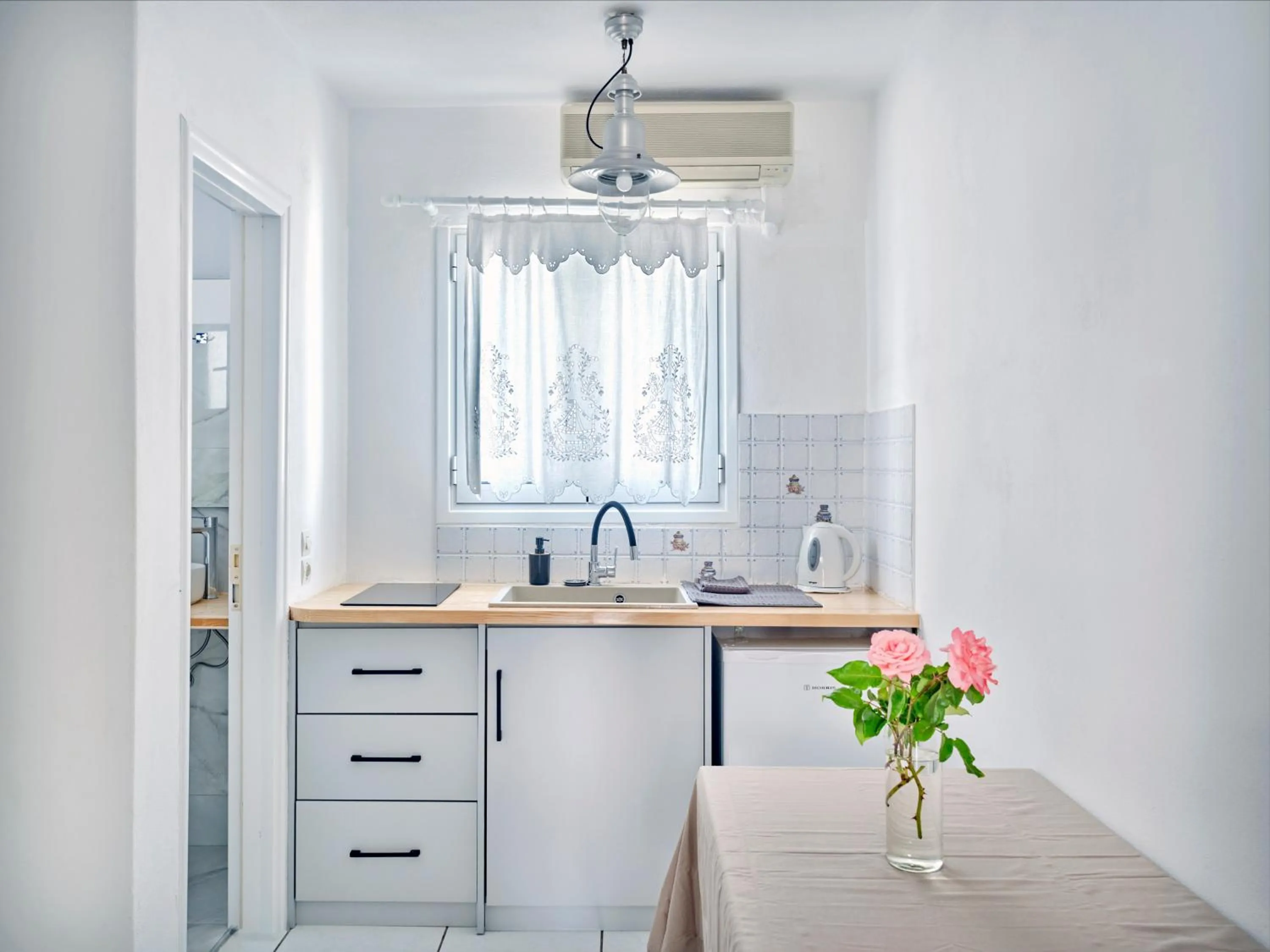 Kitchen or kitchenette in Fyrogenis palace