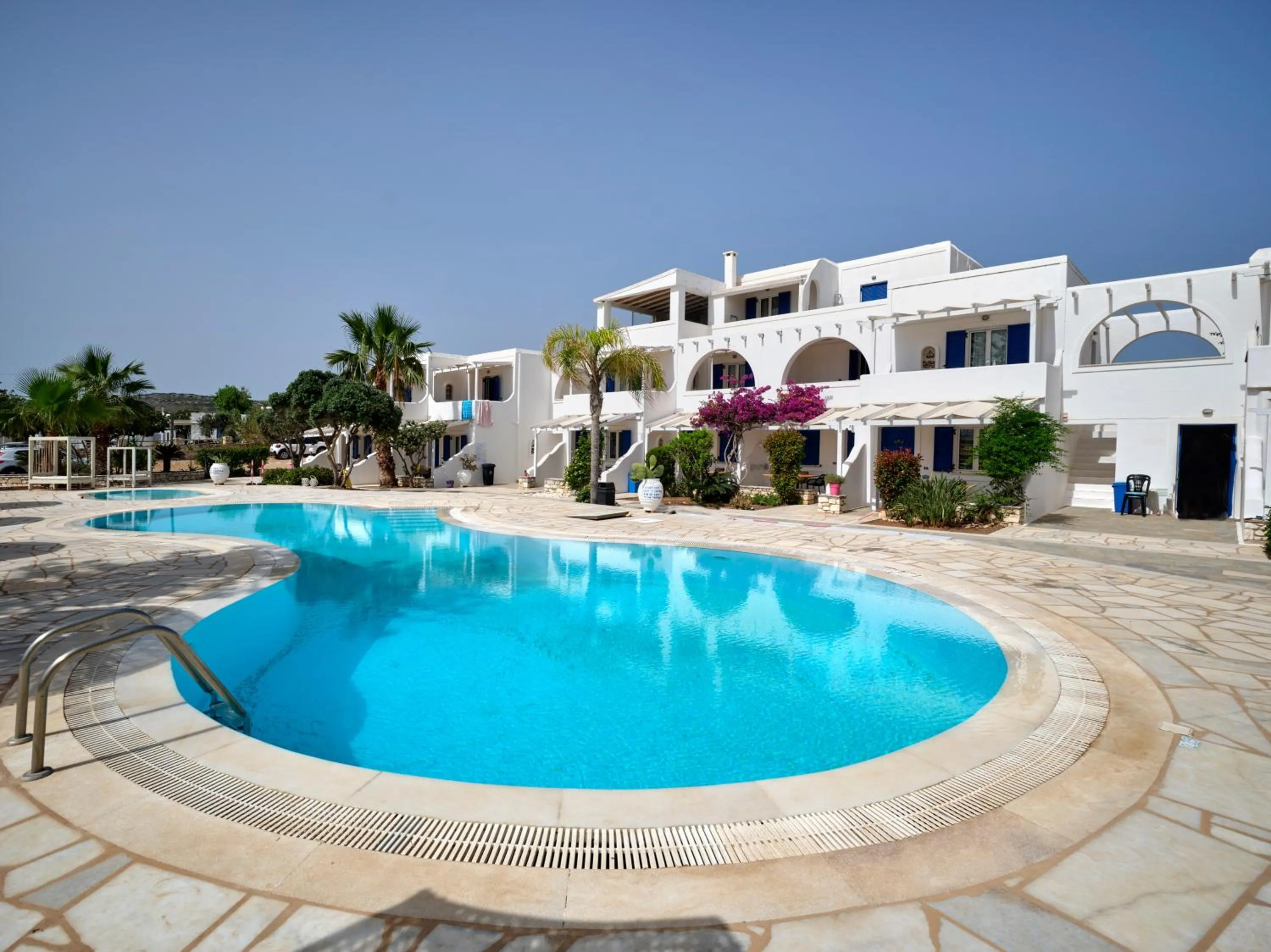 Property building in Fyrogenis palace