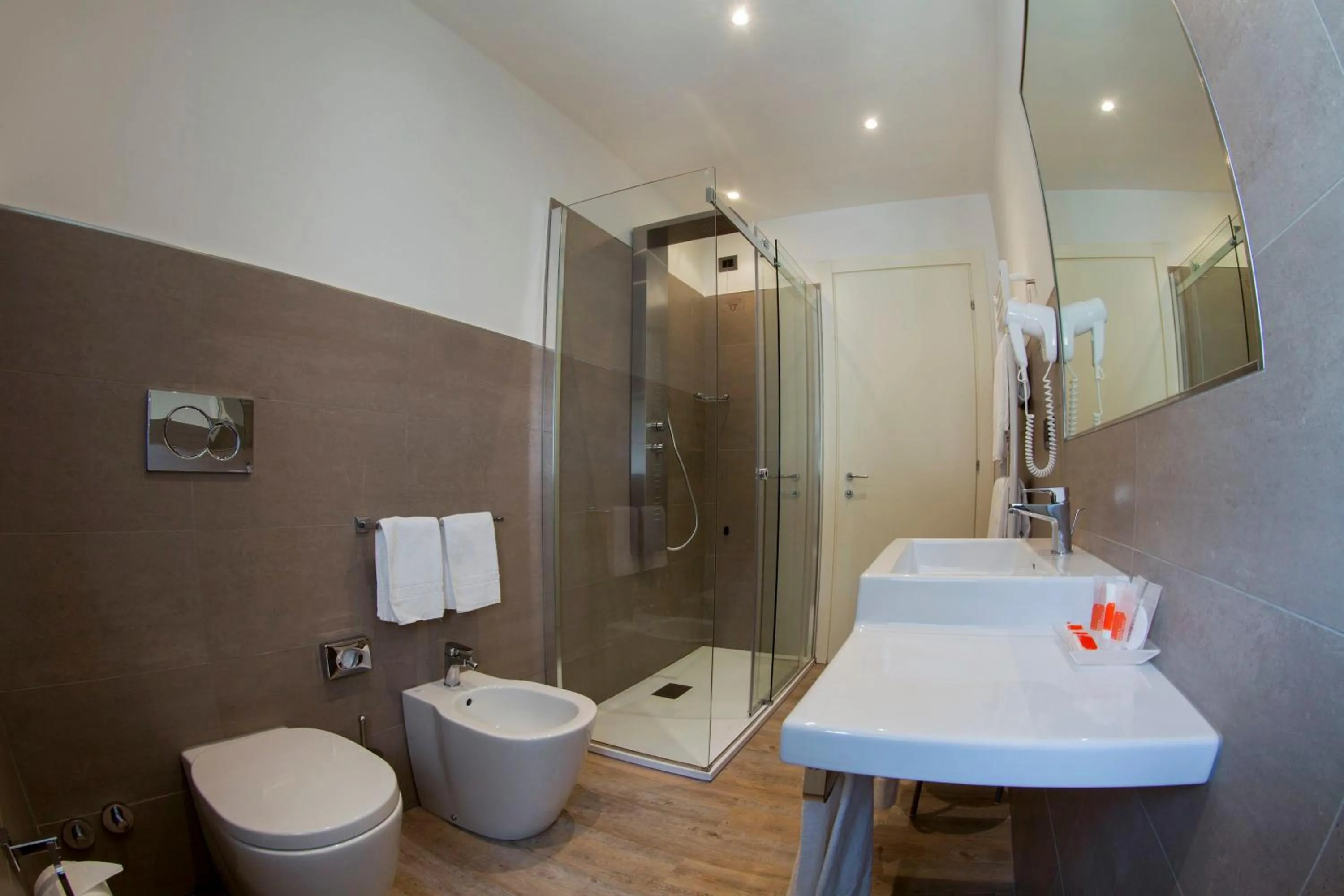 Bathroom in Hotel Astoria