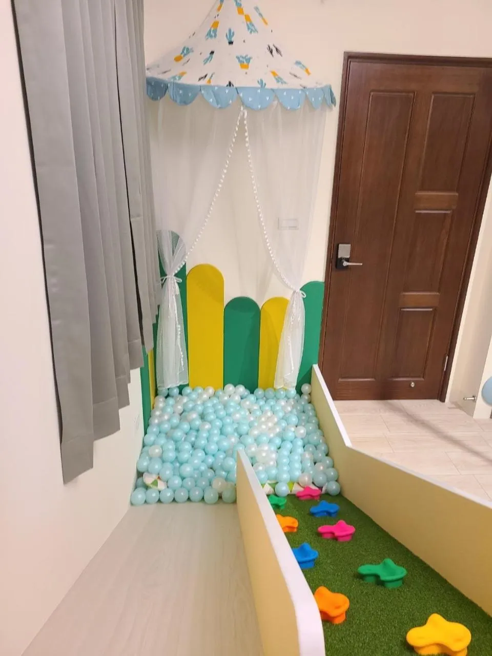 Kids's club, Bed in Sunlight Forest Homestay