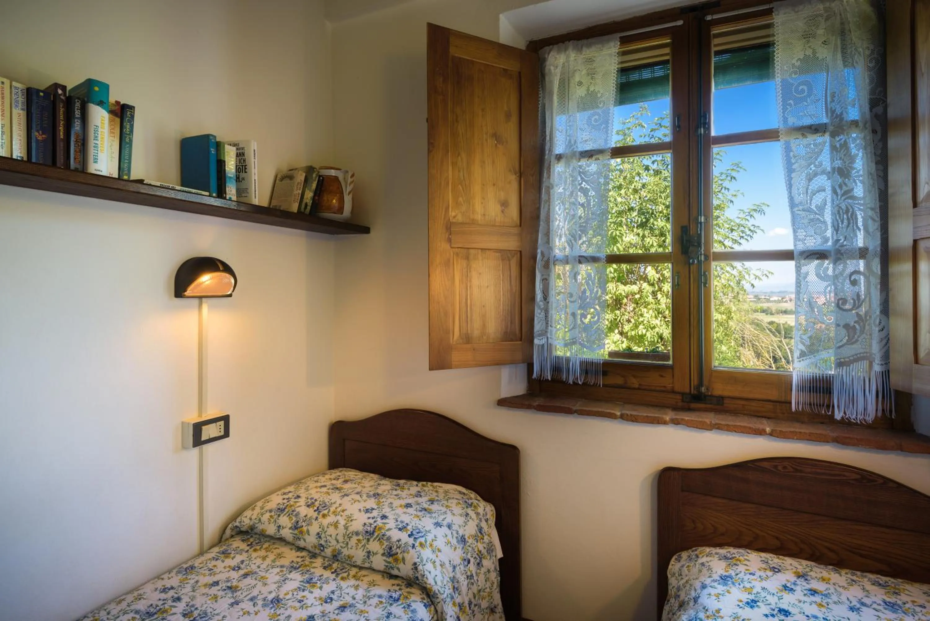 Bedroom, Bed in La Casa Delle Querce