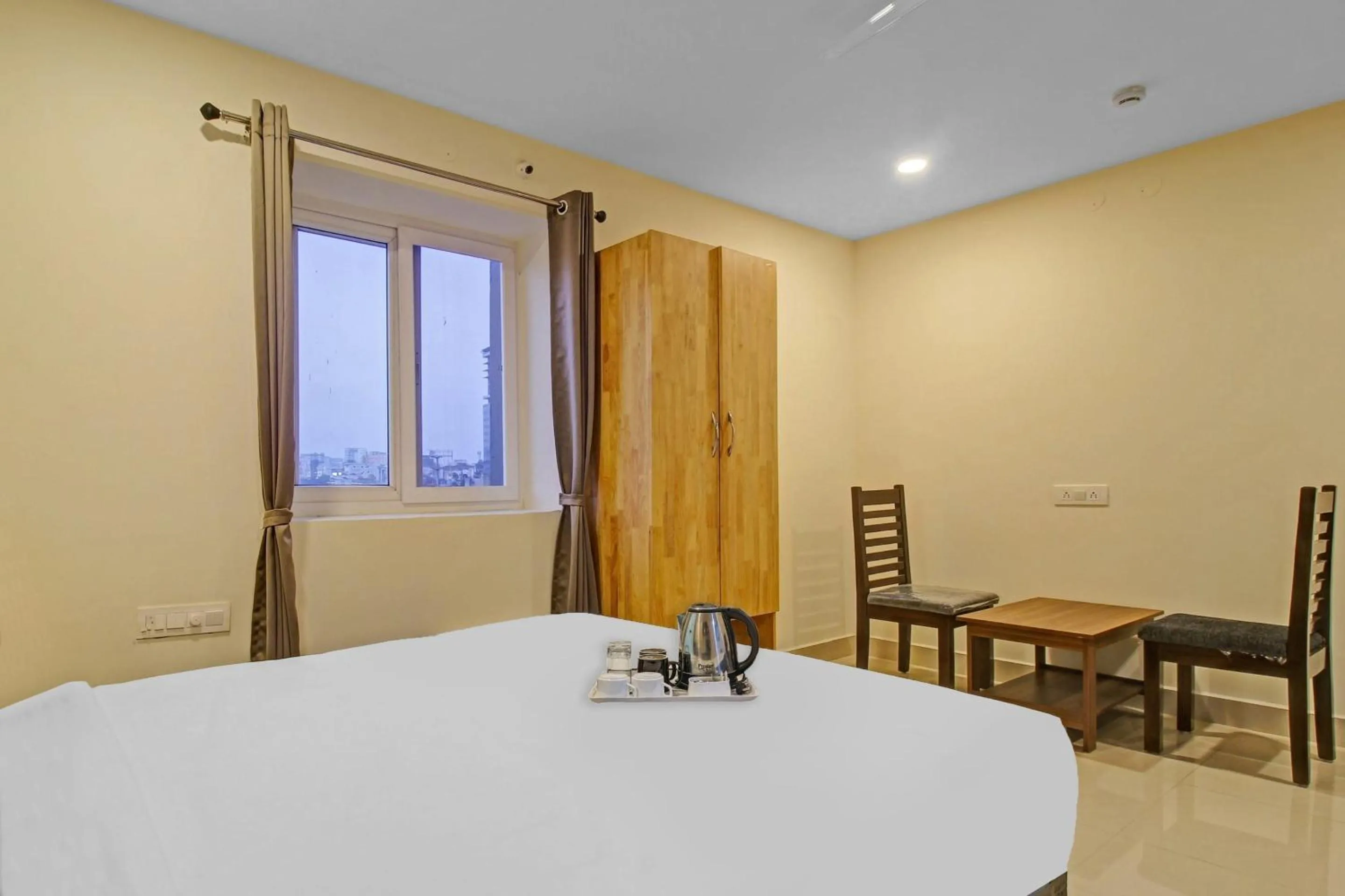 Bedroom in Super Townhouse Whiteridge Gachibowli Near AIG Hospital