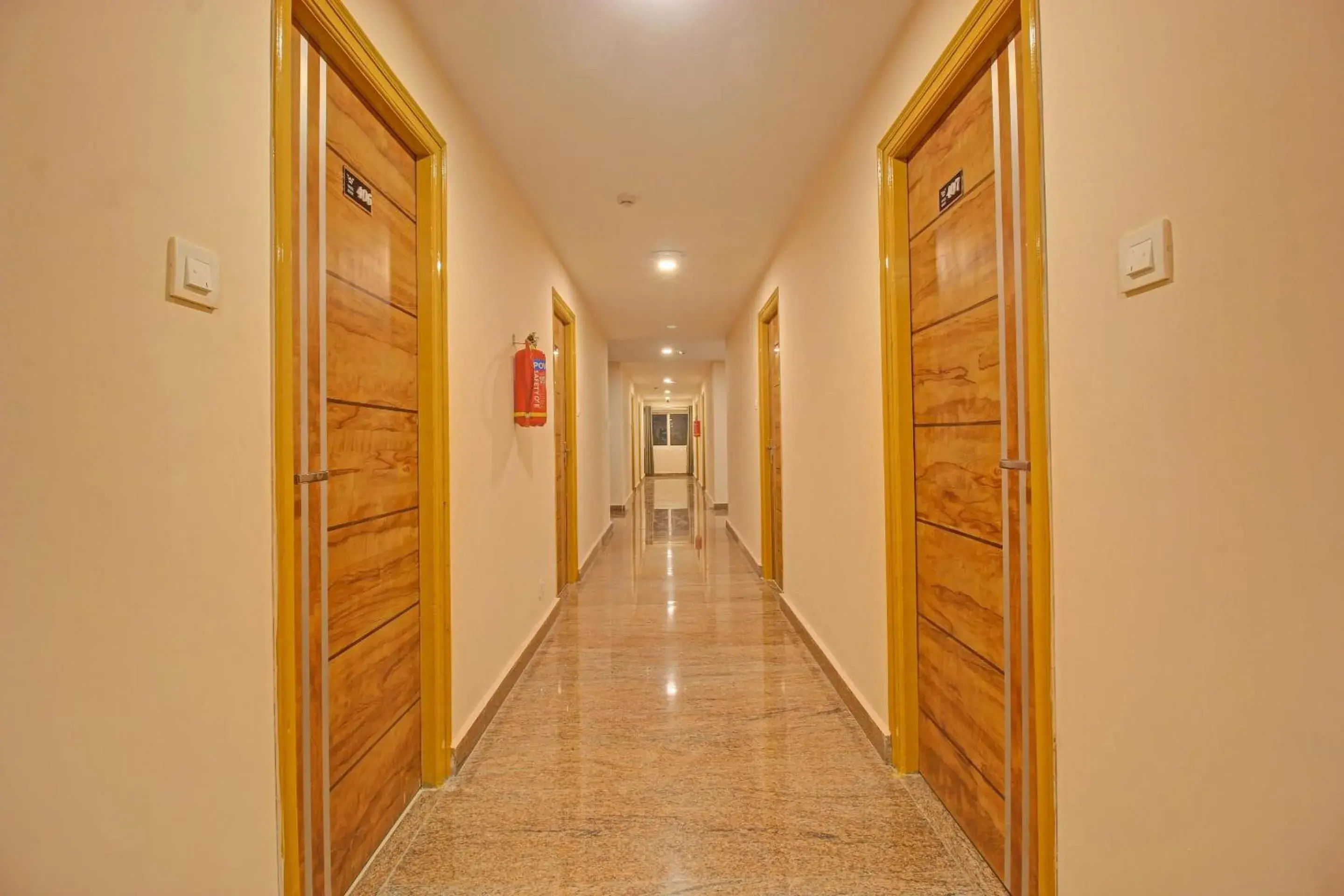 Lobby or reception in Super Townhouse Whiteridge Gachibowli Near AIG Hospital Lobby or reception in Super Townhouse Whiteridge Gachibowli Near AIG Hospital