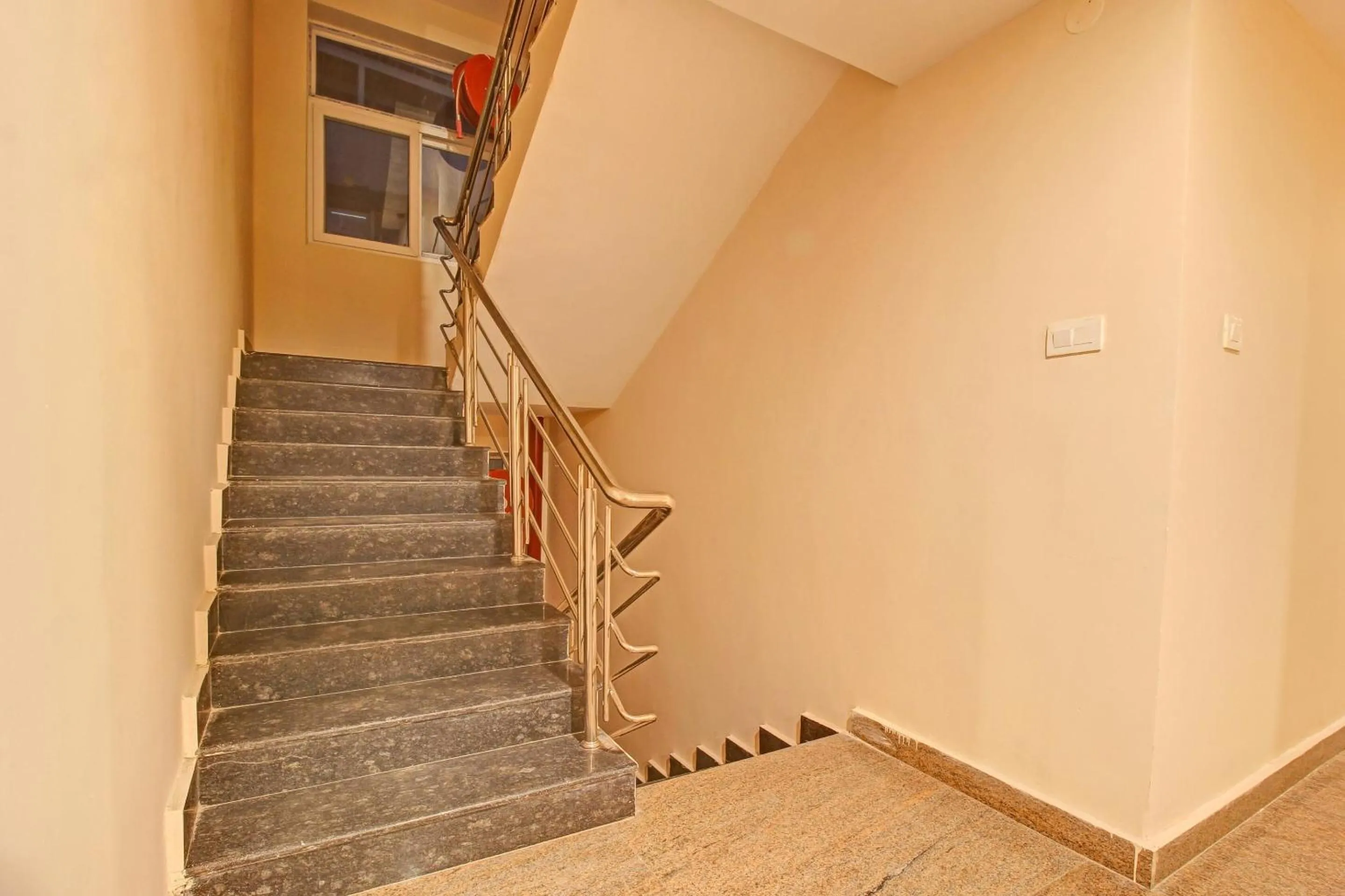 Lobby or reception in Super Townhouse Whiteridge Gachibowli Near AIG Hospital