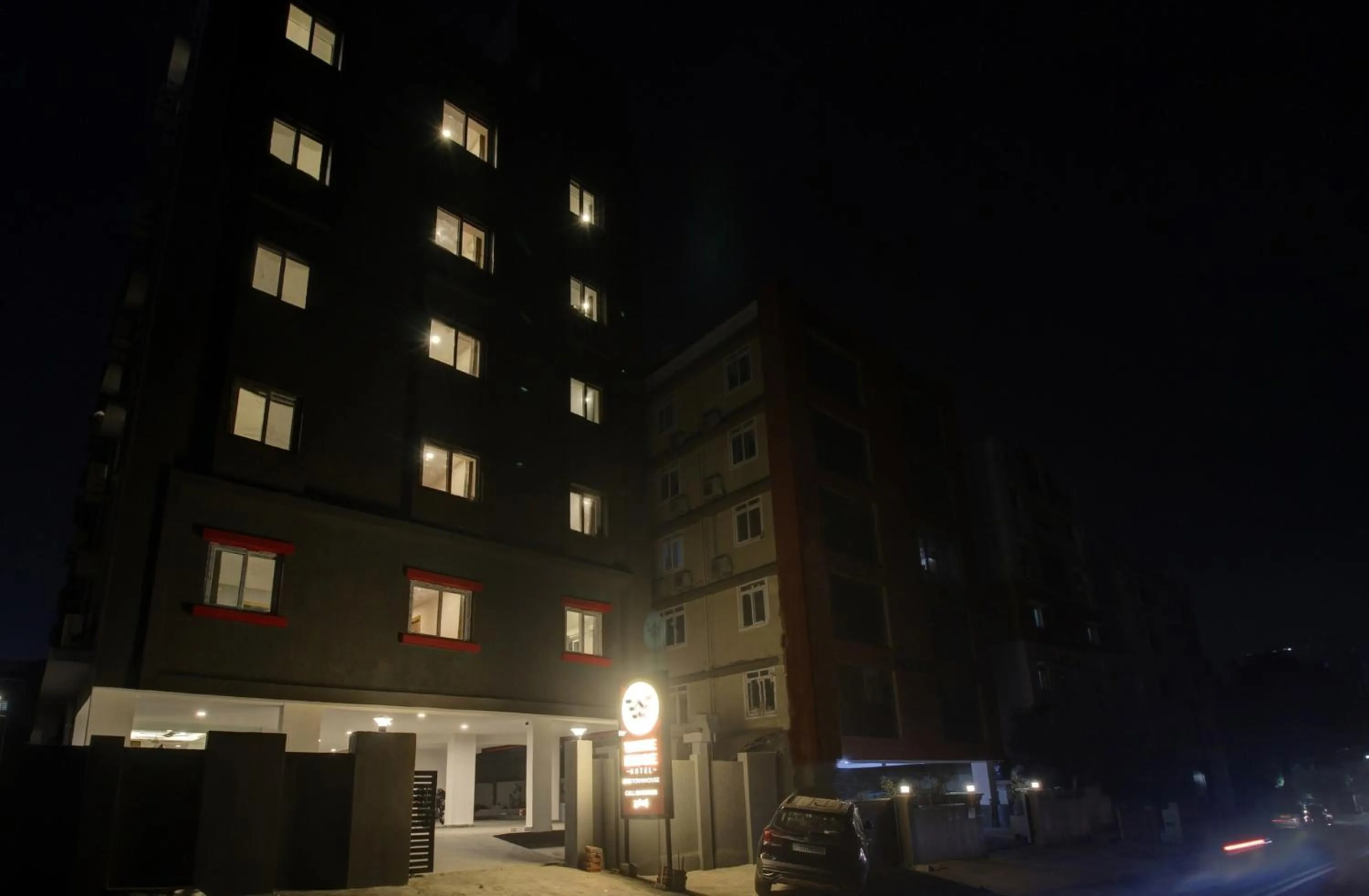 Facade/entrance in Super Townhouse Whiteridge Gachibowli Near AIG Hospital