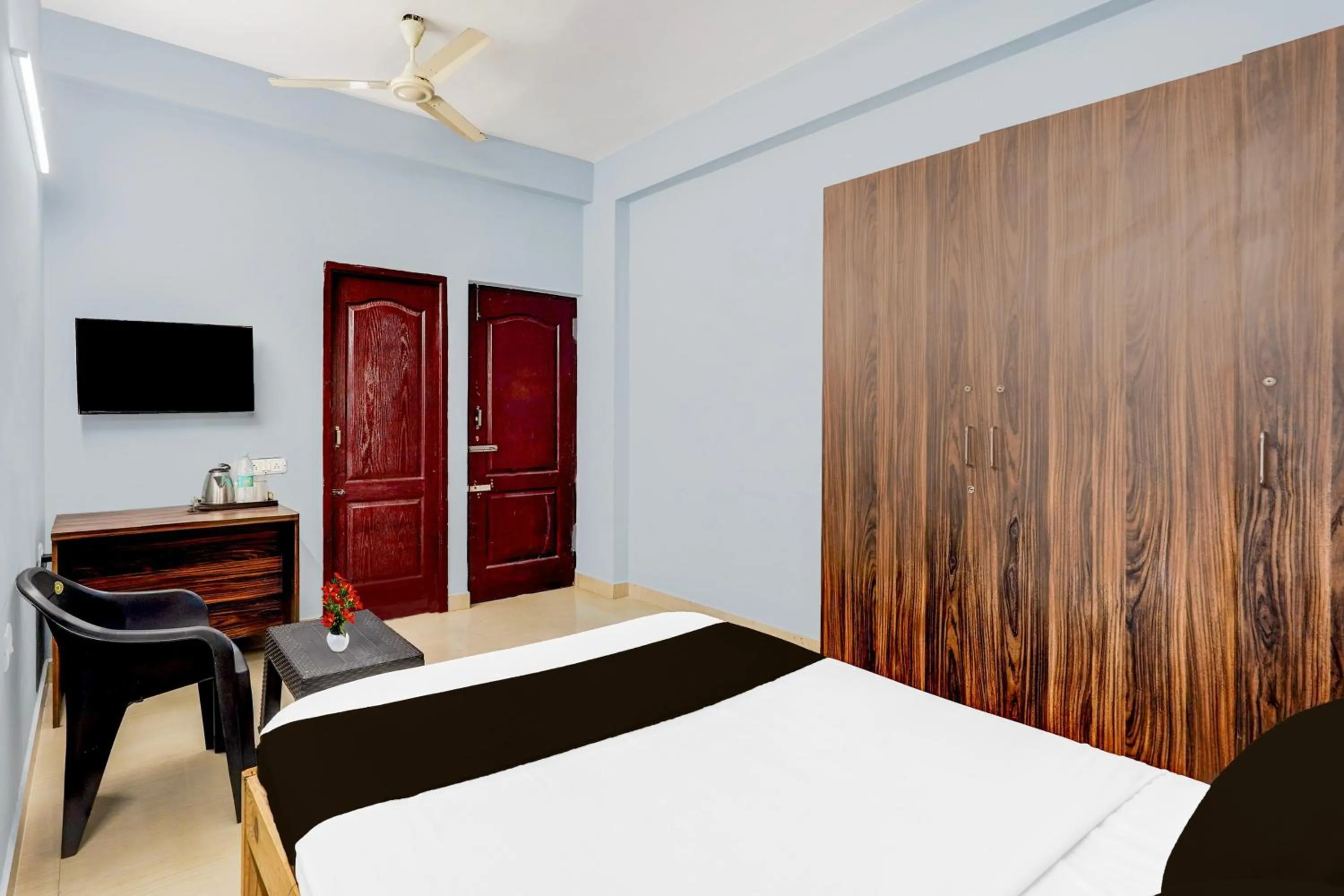 Bedroom, Bed in Super Hotel O Kanathur ECR