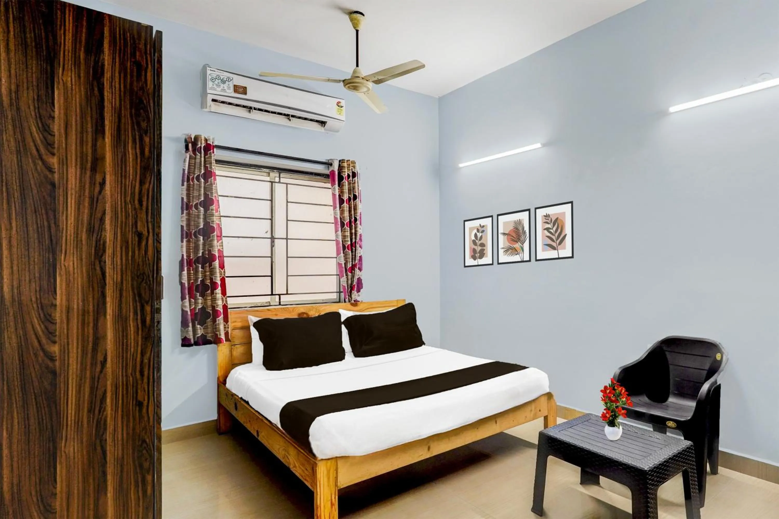 Bedroom, Bed in Super Hotel O Kanathur ECR