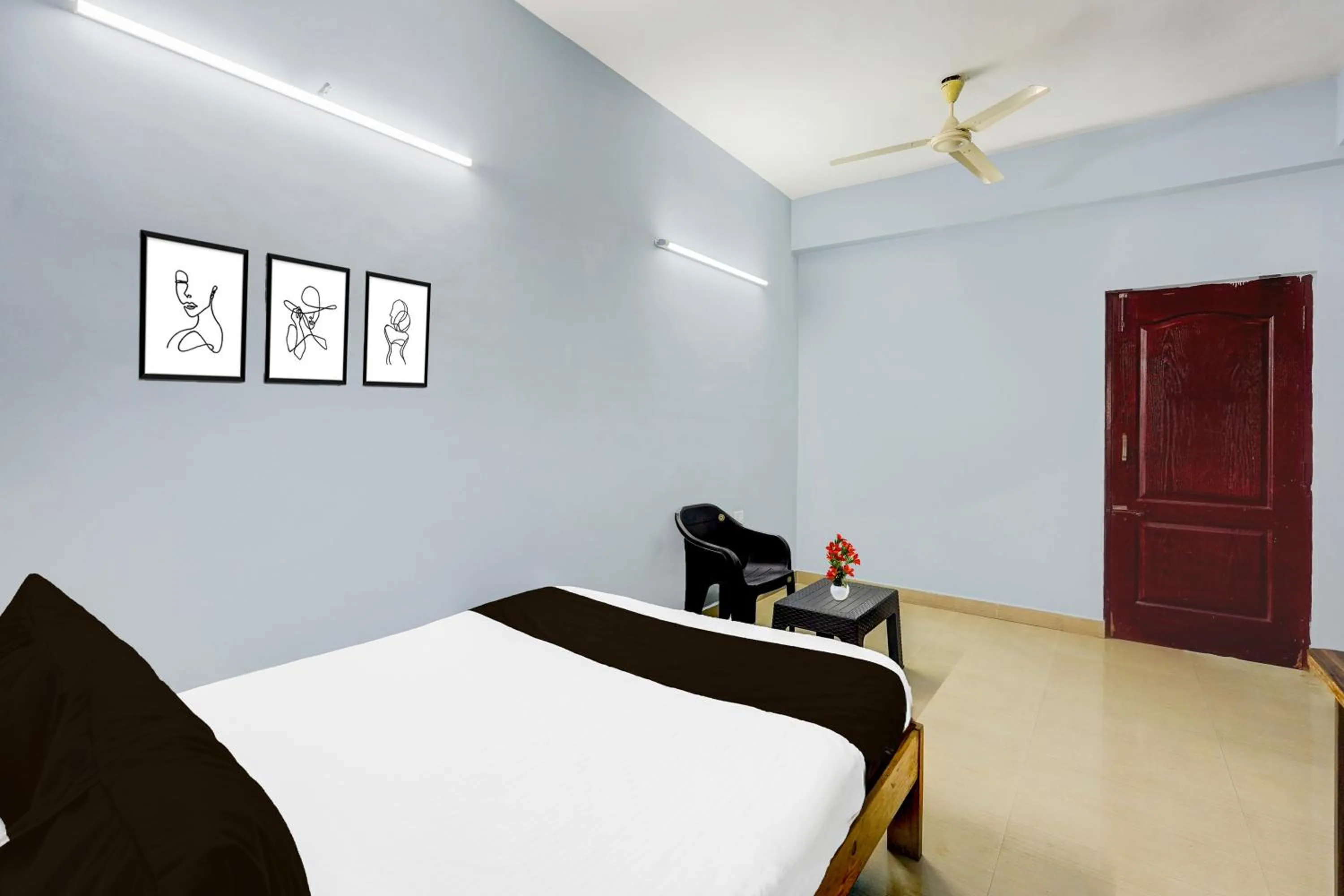 Bedroom, Bed in Super Hotel O Kanathur ECR