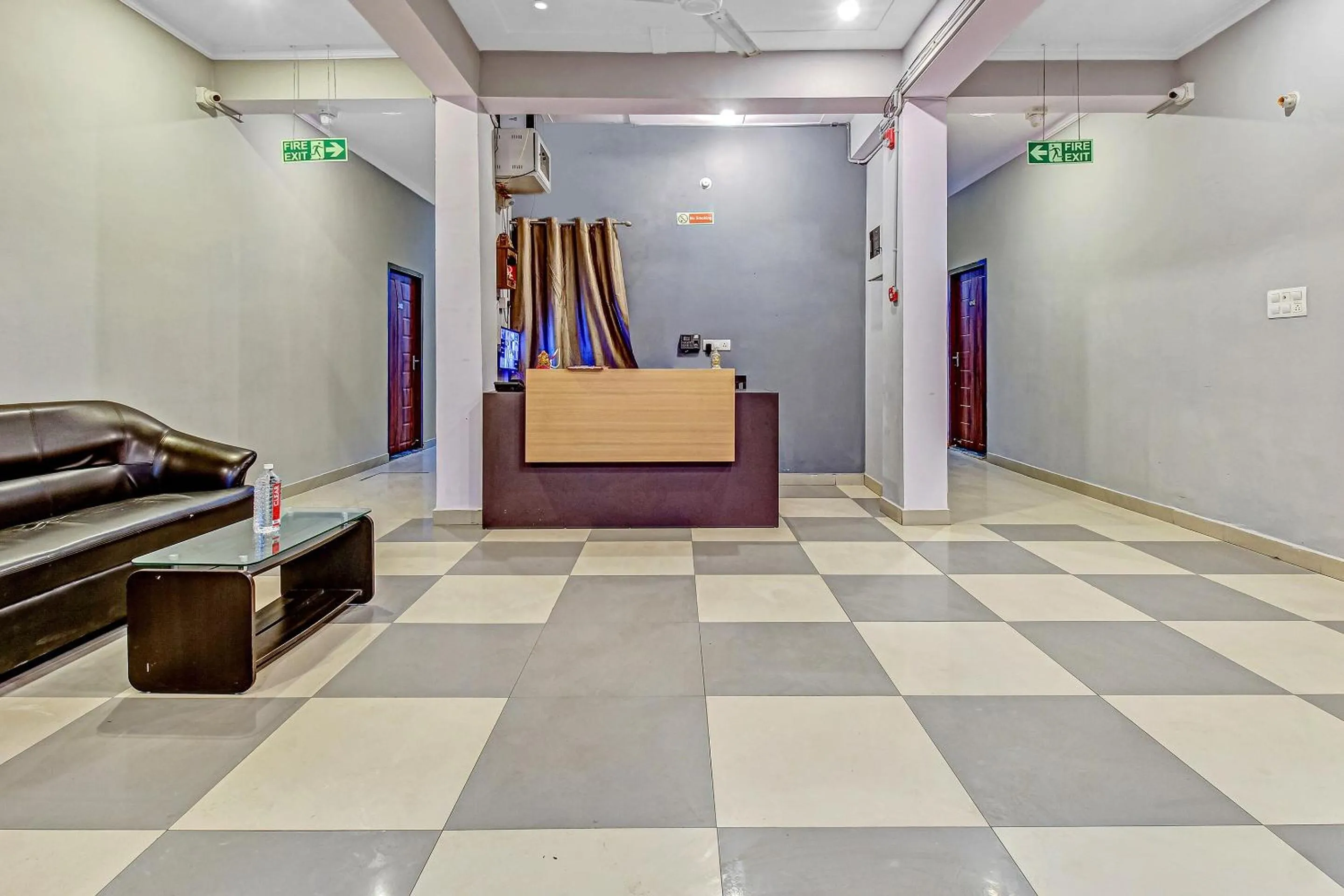 Lobby or reception in Hotel O Oriphic Inn