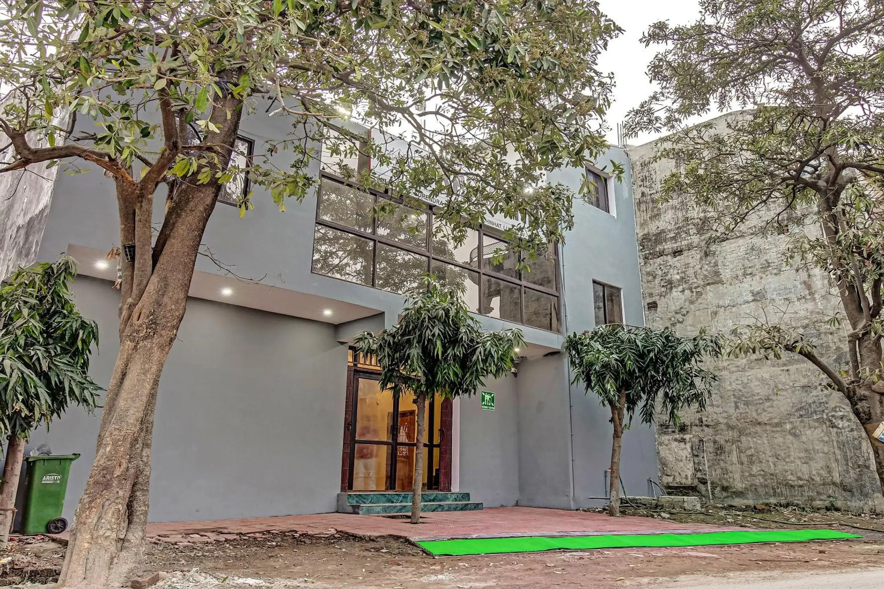 Facade/entrance in Hotel O Oriphic Inn Facade/entrance in Hotel O Oriphic Inn