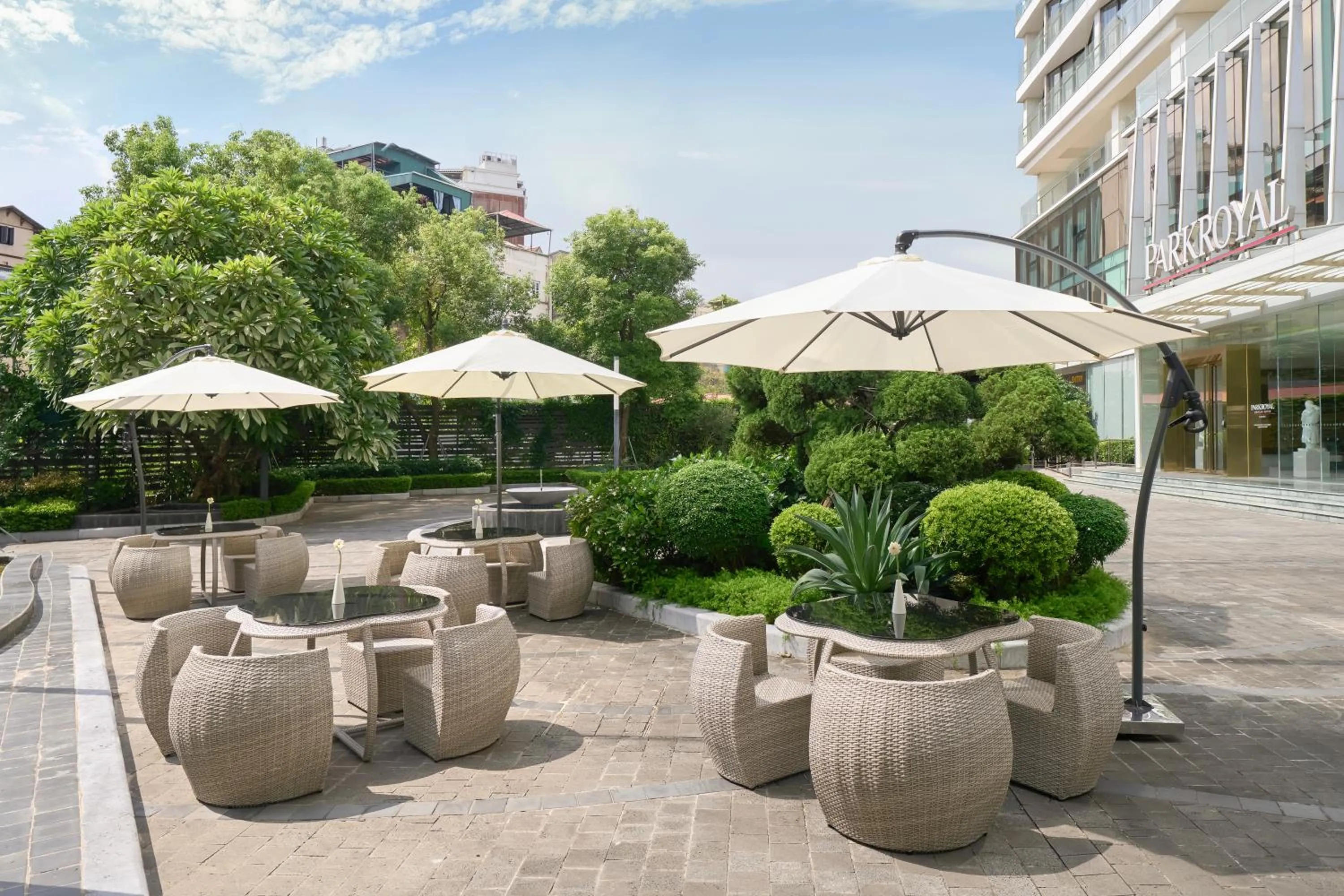 Area and facilities in PARKROYAL Serviced Suites Hanoi