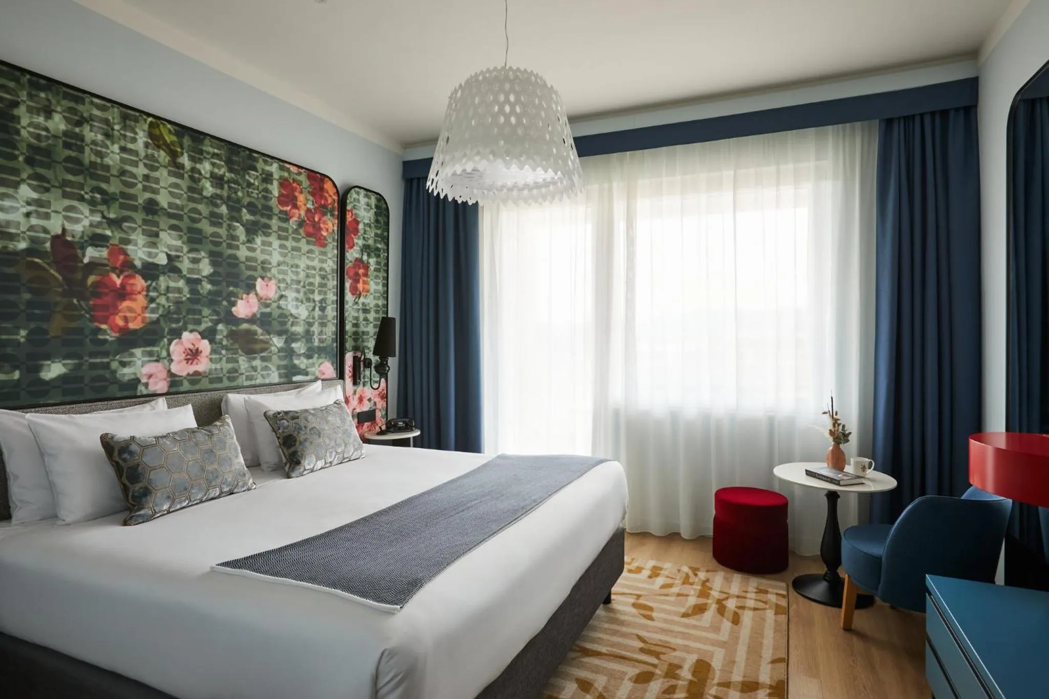 Photo of the whole room, Bed in Hotel Indigo Florence by IHG