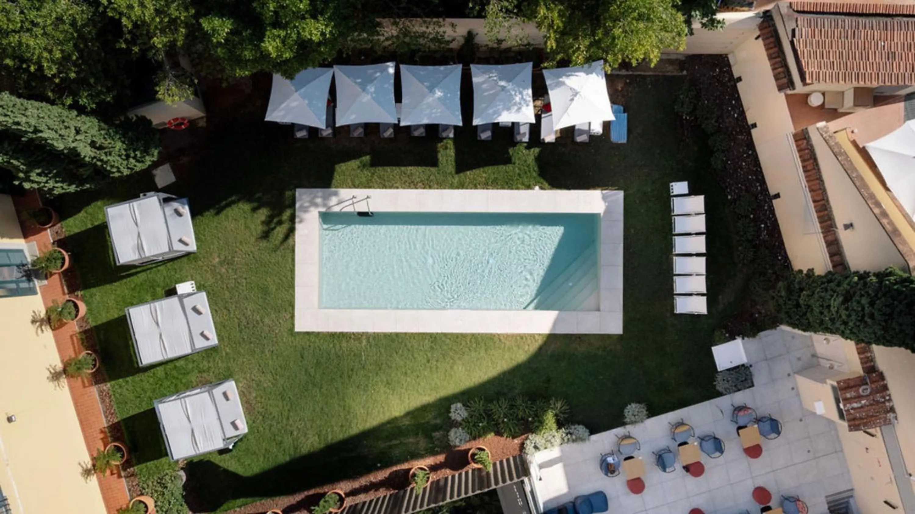 Swimming pool in Hotel Indigo Florence by IHG