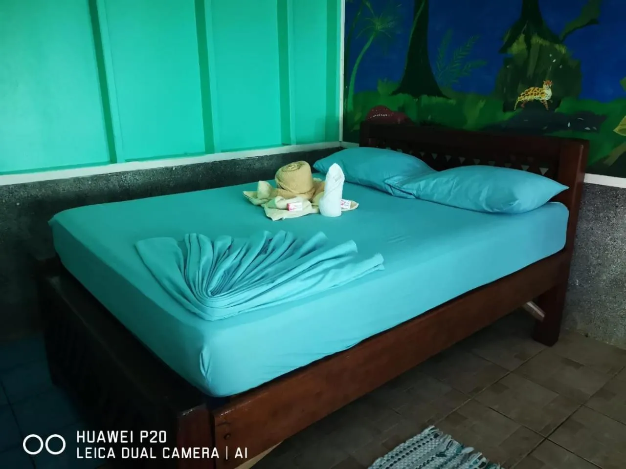 Bed in Poor Man's Paradise Lodge
