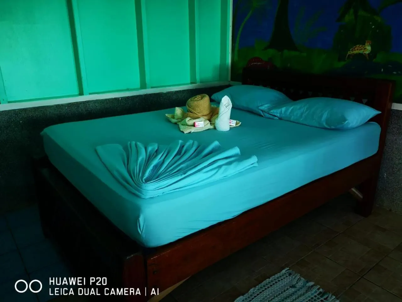 Bed in Poor Man's Paradise Lodge