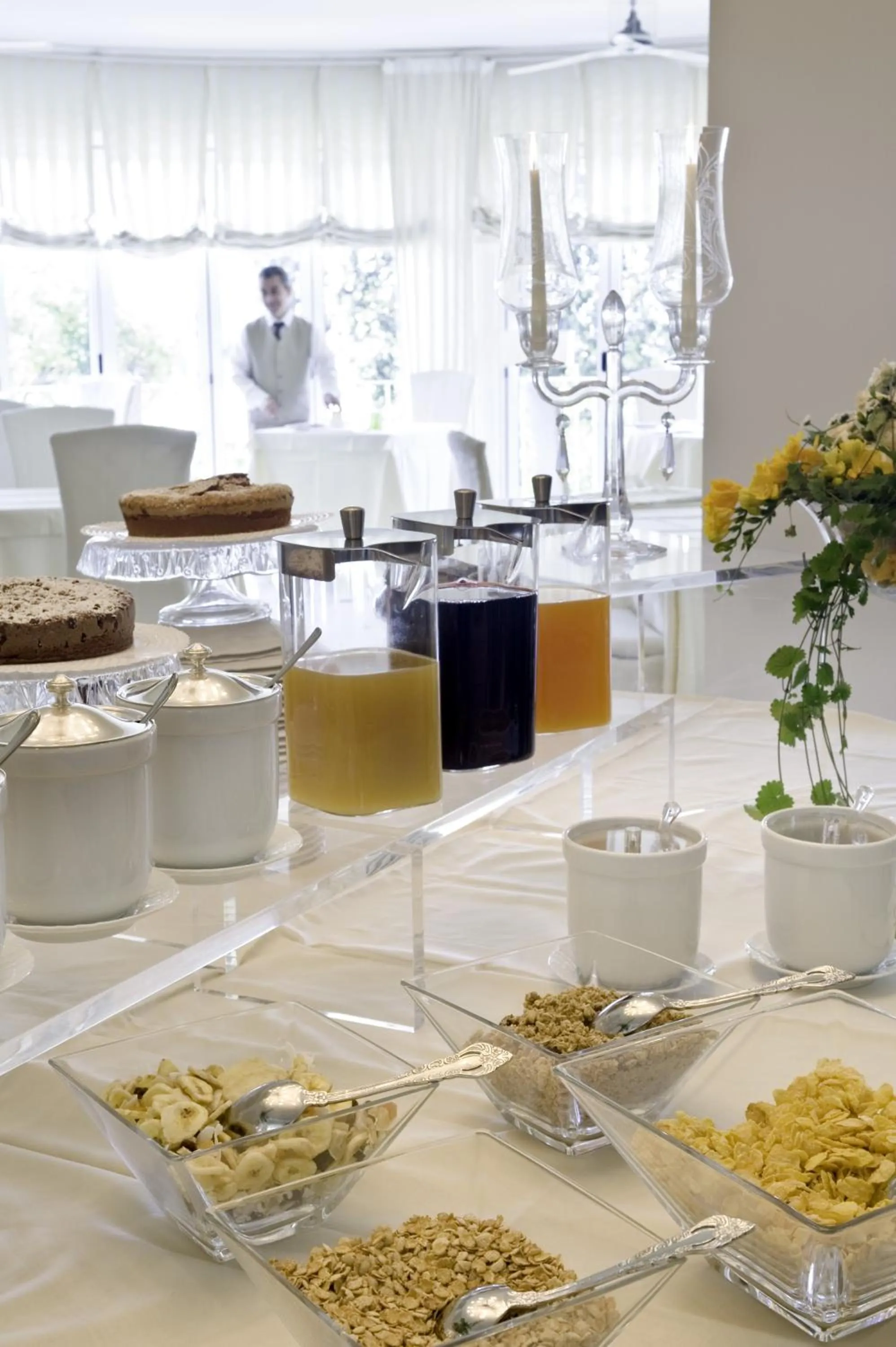 Restaurant/places to eat in Hotel Il Negresco