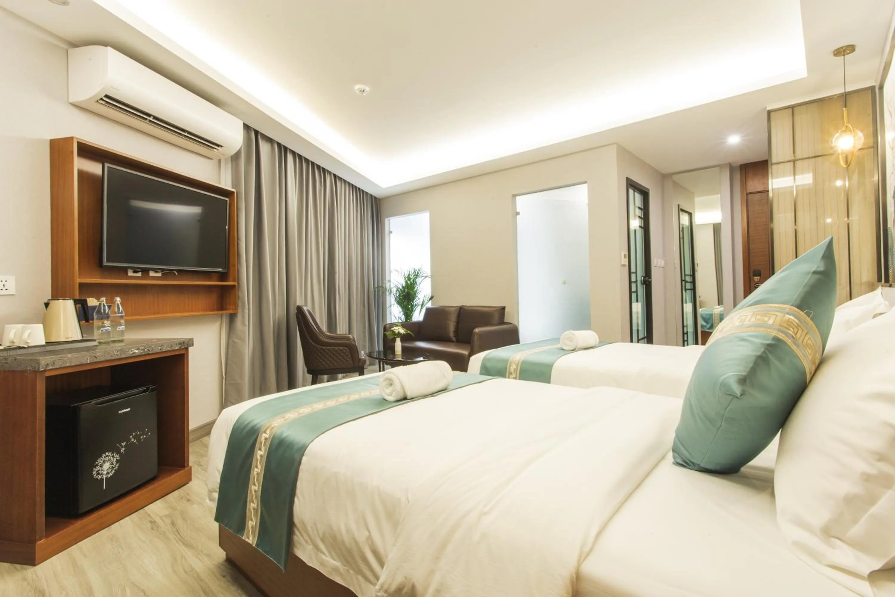 Photo of the whole room, Bed in Thapae Twins Hotel