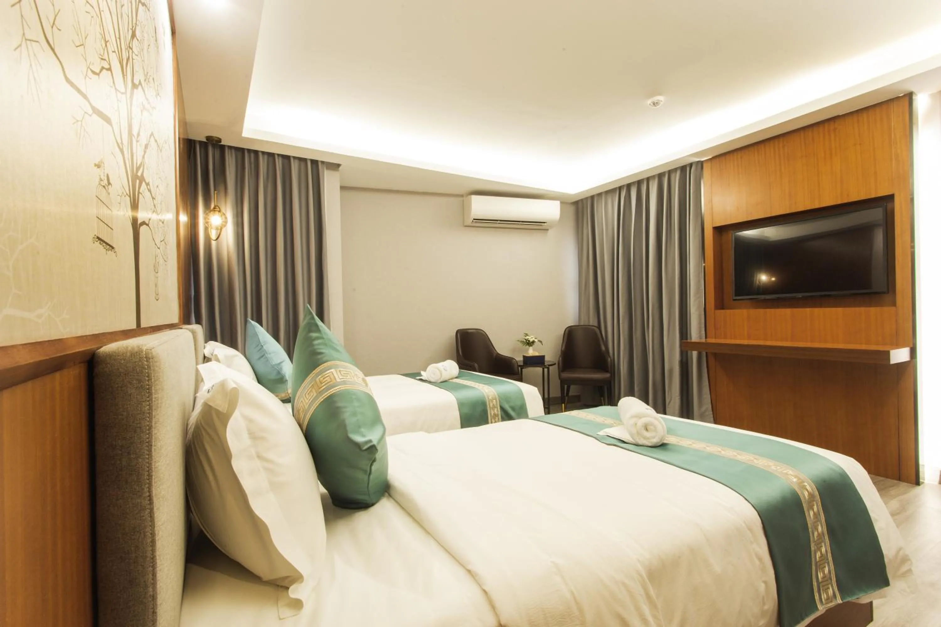 Photo of the whole room, Bed in Thapae Twins Hotel