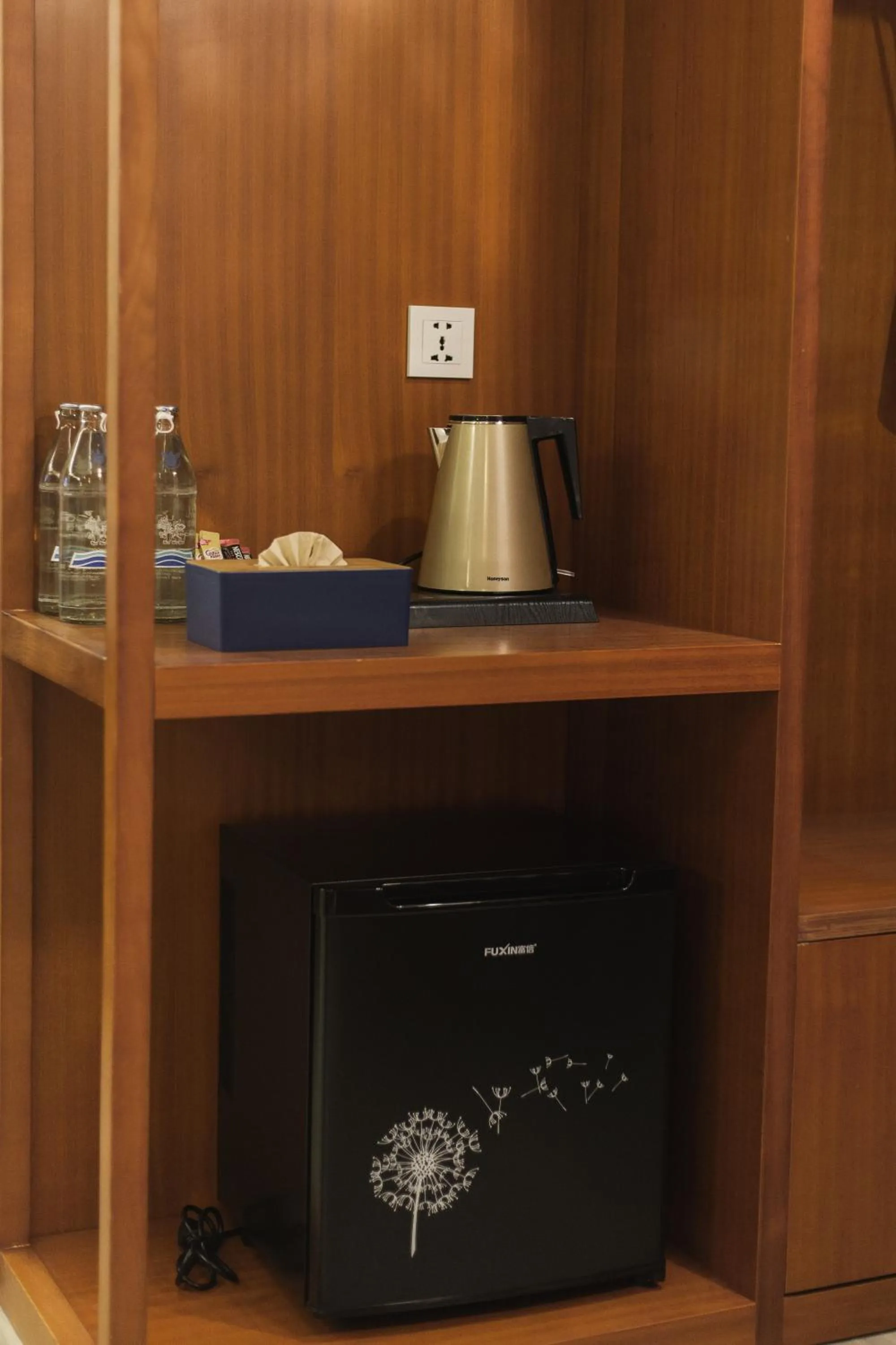 Coffee/tea facilities in Thapae Twins Hotel