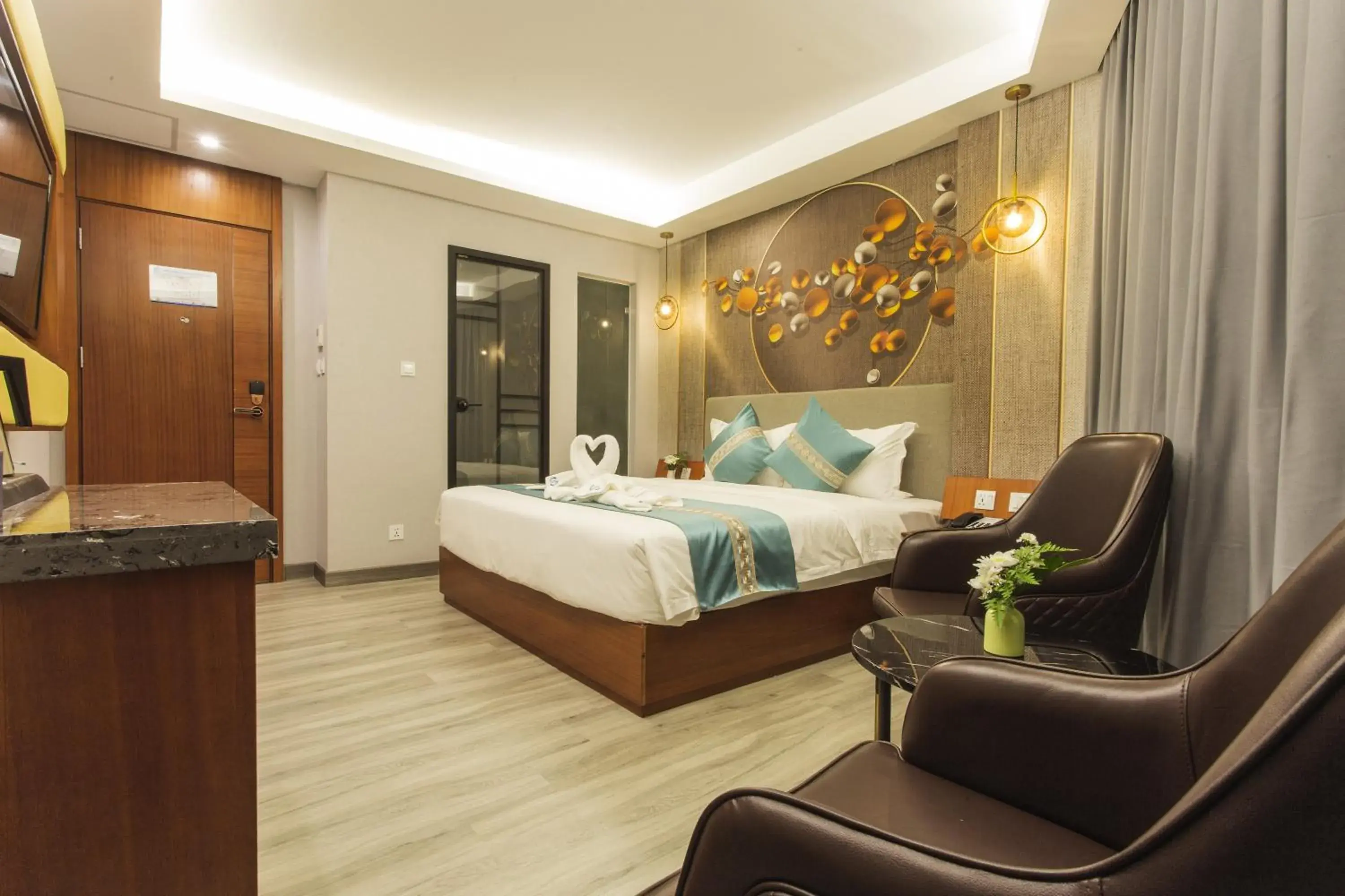 Photo of the whole room, Bed in Thapae Twins Hotel Photo of the whole room, Bed in Thapae Twins Hotel