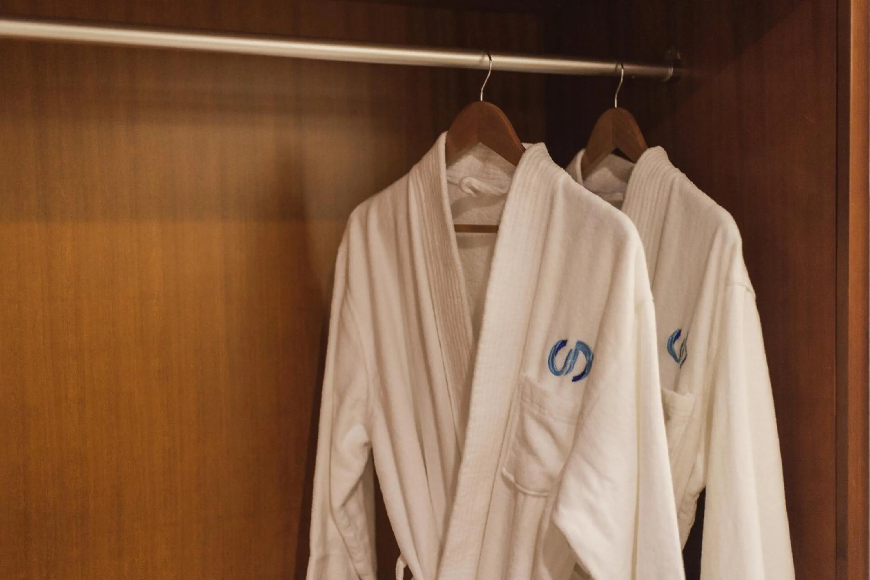 towels in Thapae Twins Hotel