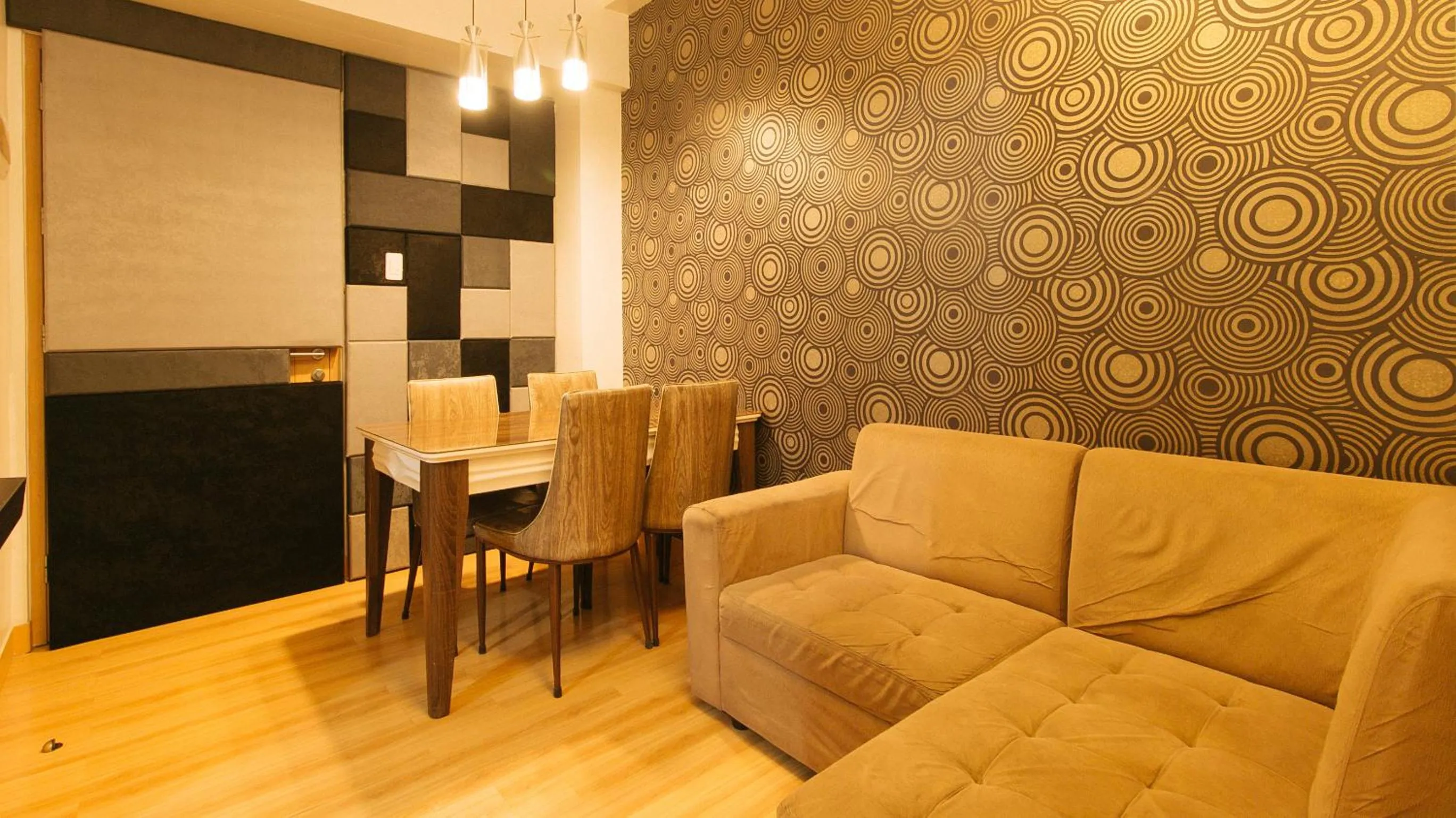 Seating area in Jamah's Staycation at SMDC Trees Residences by RedDoorz