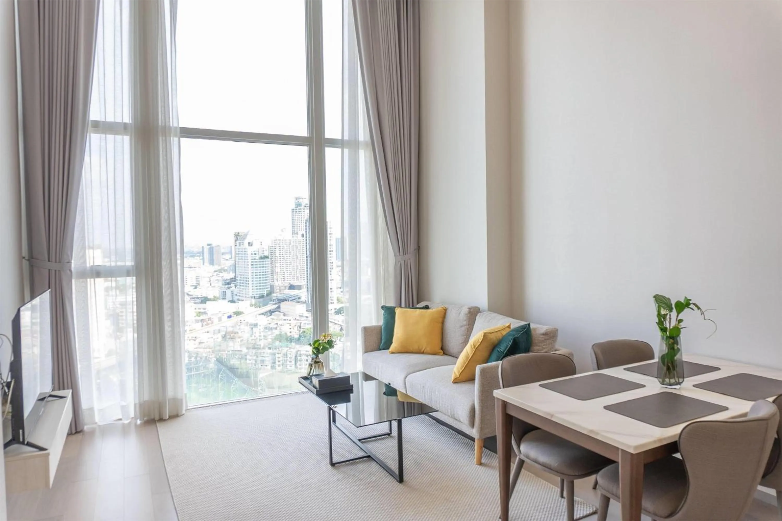 Photo of the whole room in Wyndham Garden Bangkok Sukhumvit 42