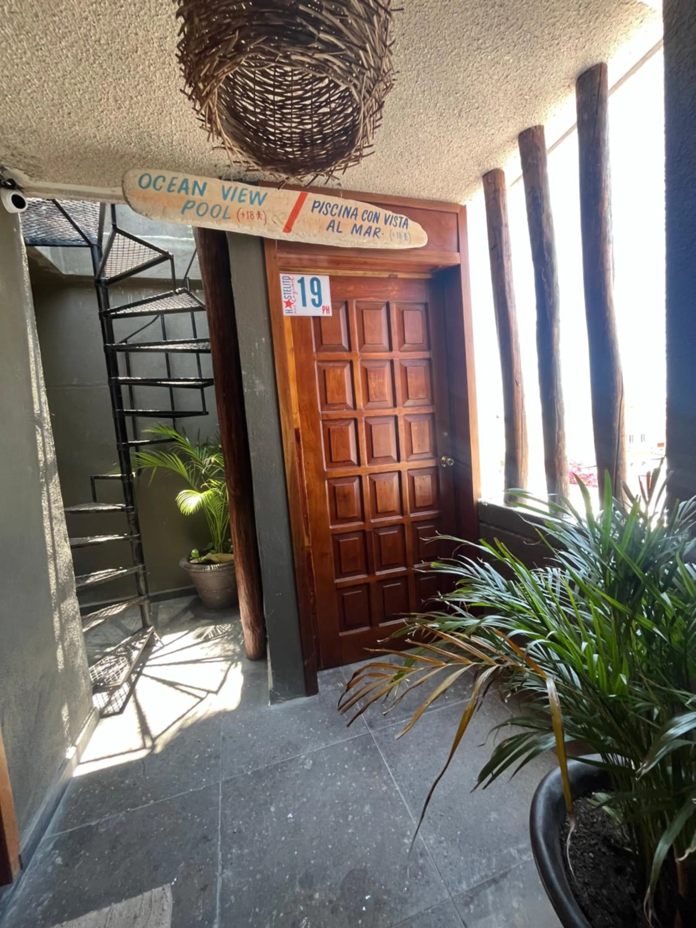 Facade/entrance in Hostelito Hotel