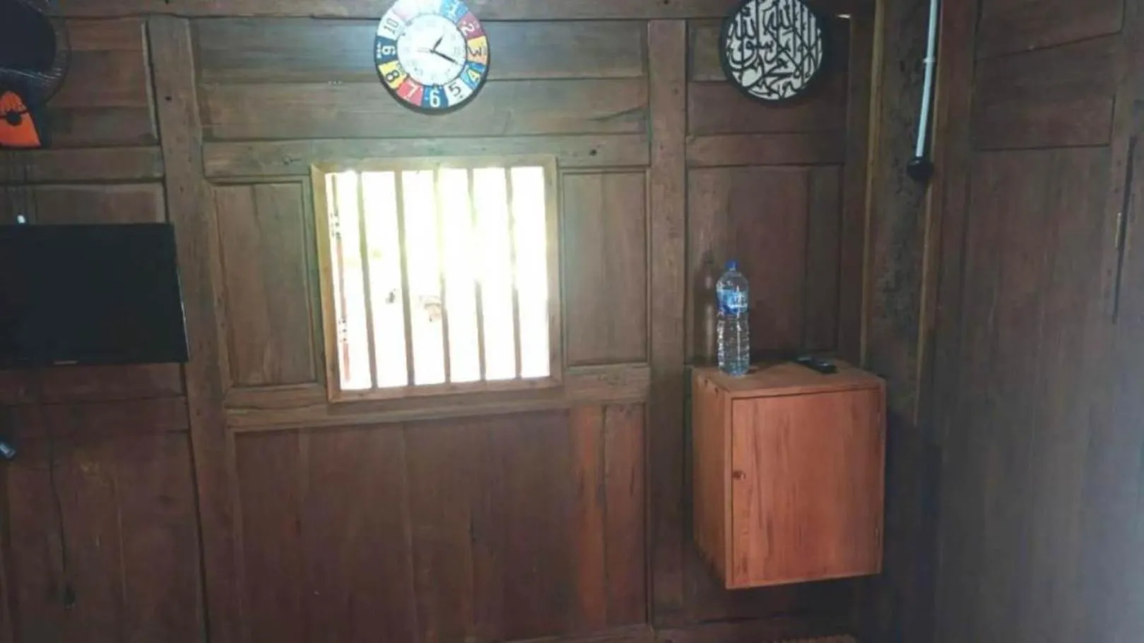 Angler Homestay & Joglo