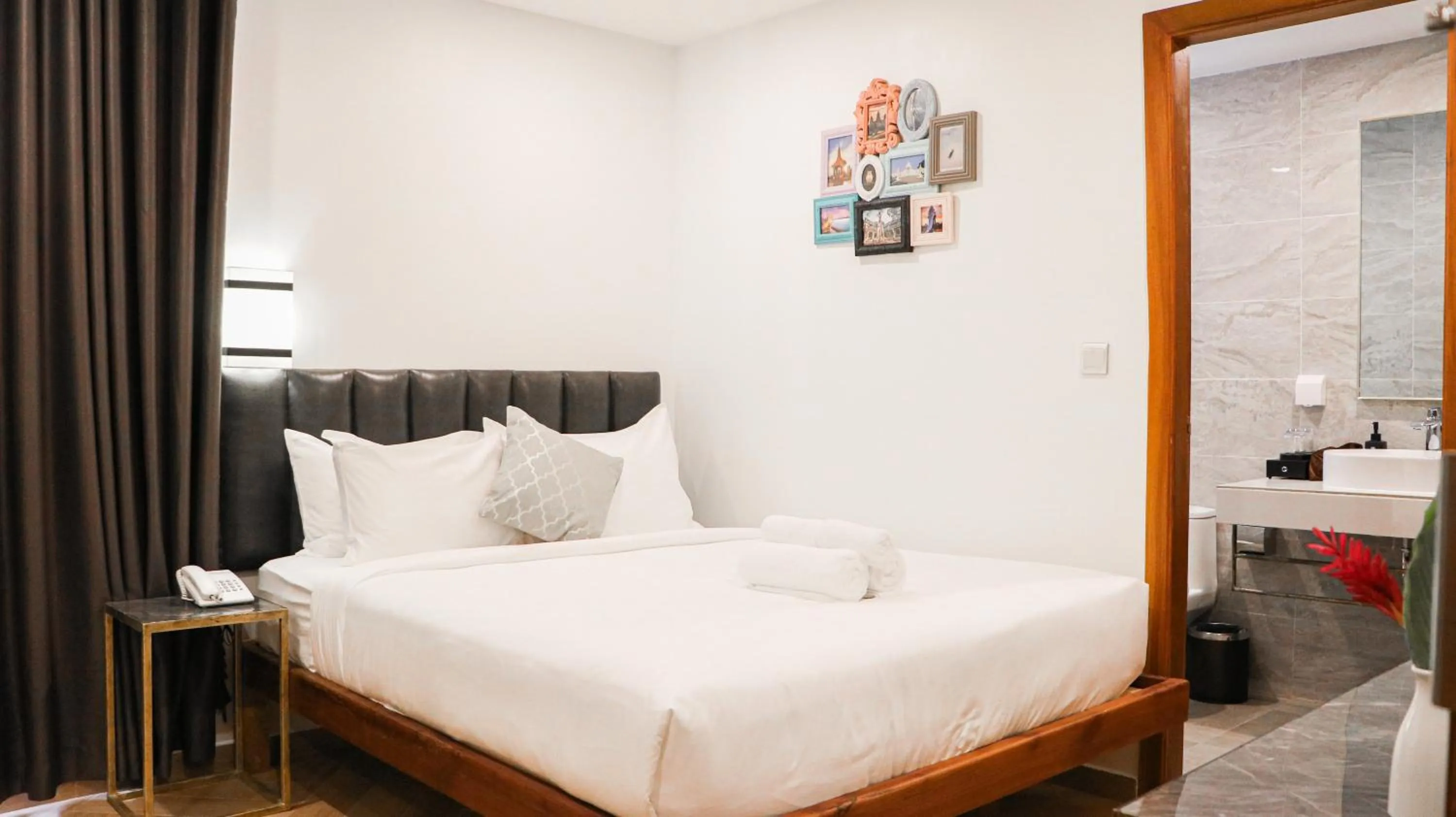 Bed in Mettavary Hotel