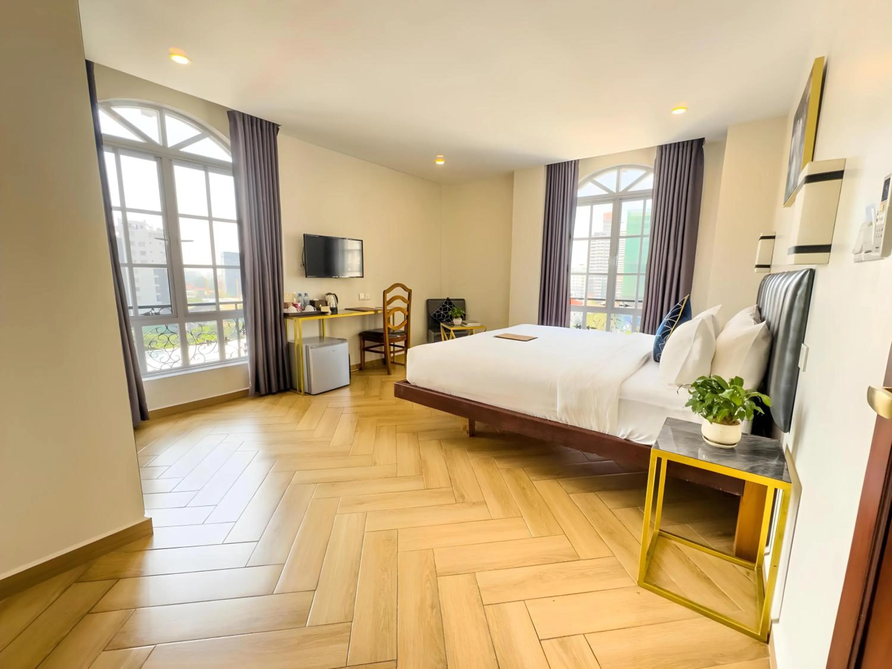 Bedroom, Bed in Mettavary Hotel