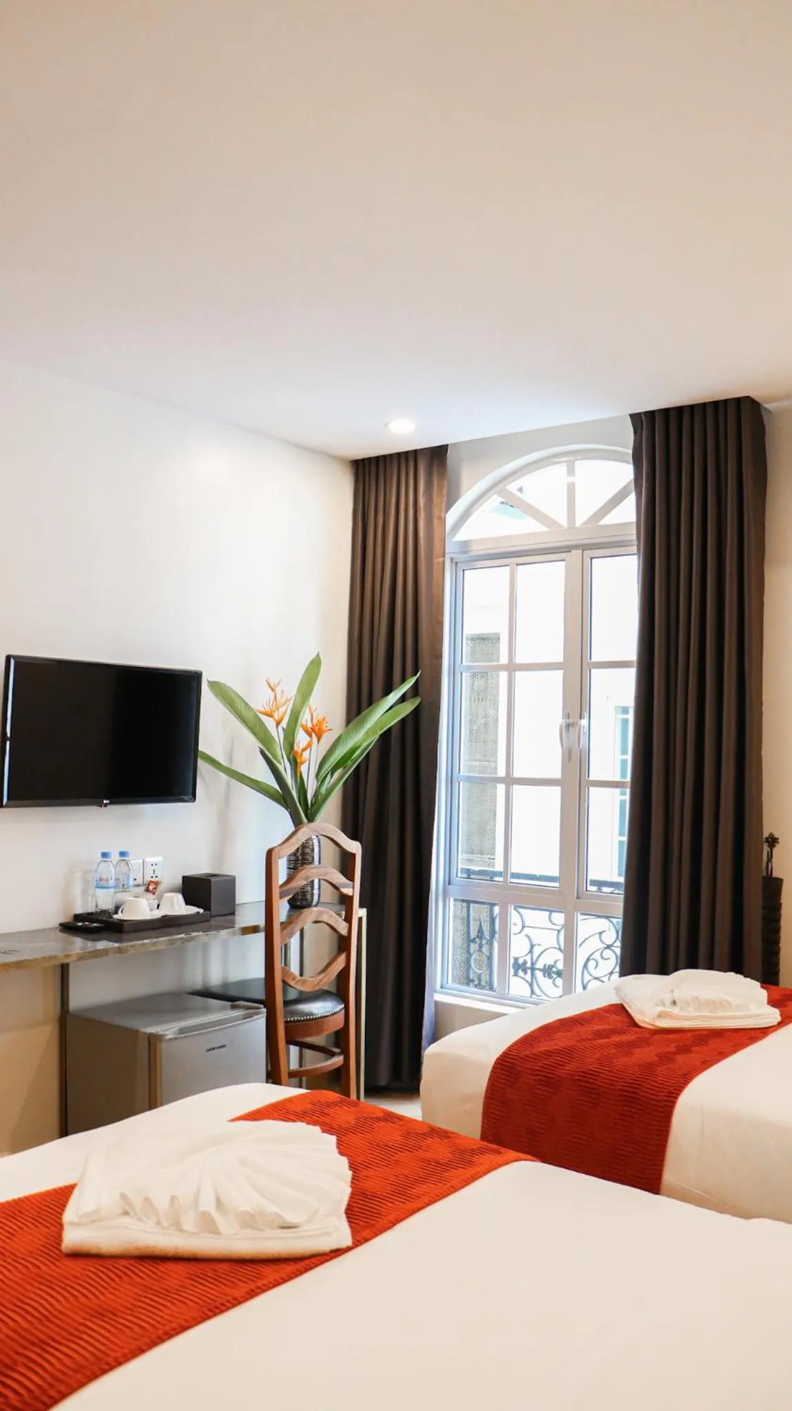 Bed in Mettavary Hotel