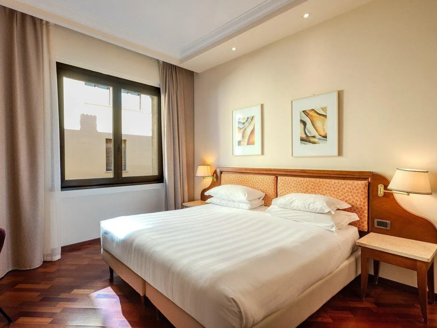 Superior Double Room in B&B Hotel Firenze Pitti Palace al Ponte Vecchio Superior Double Room in B&B Hotel Firenze Pitti Palace al Ponte Vecchio