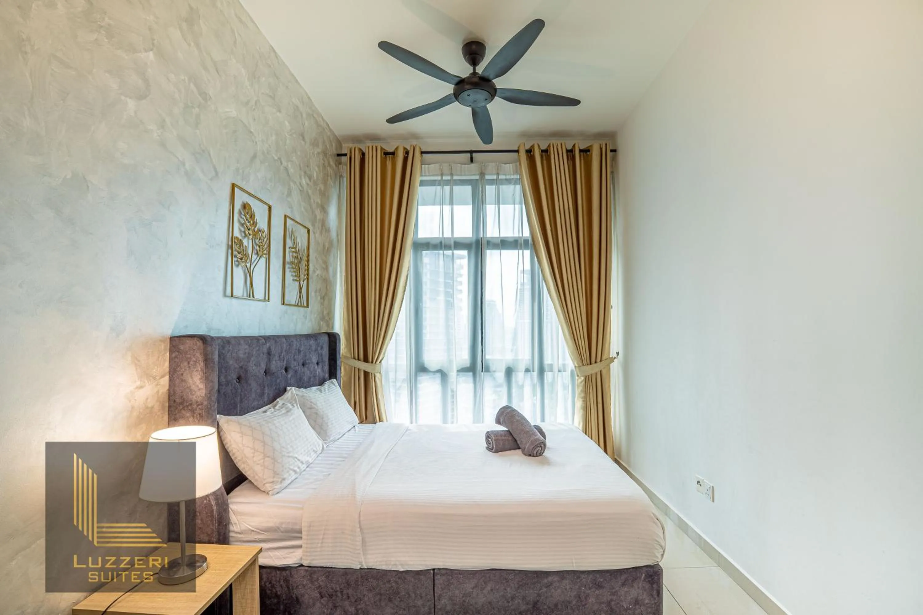 Bed in Legasi Kampung Baru Guesthouse