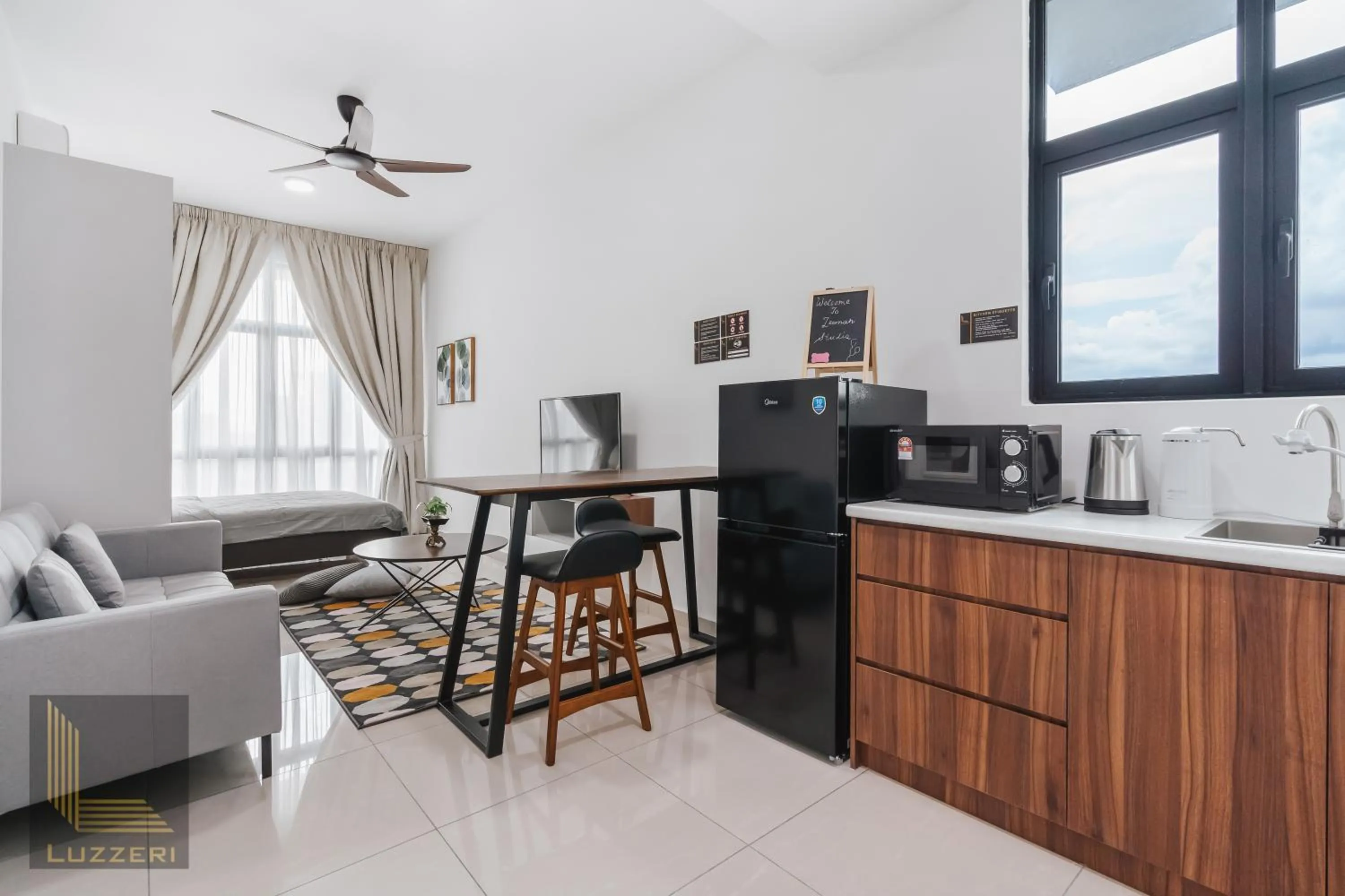 Coffee/tea facilities in Legasi Kampung Baru Guesthouse