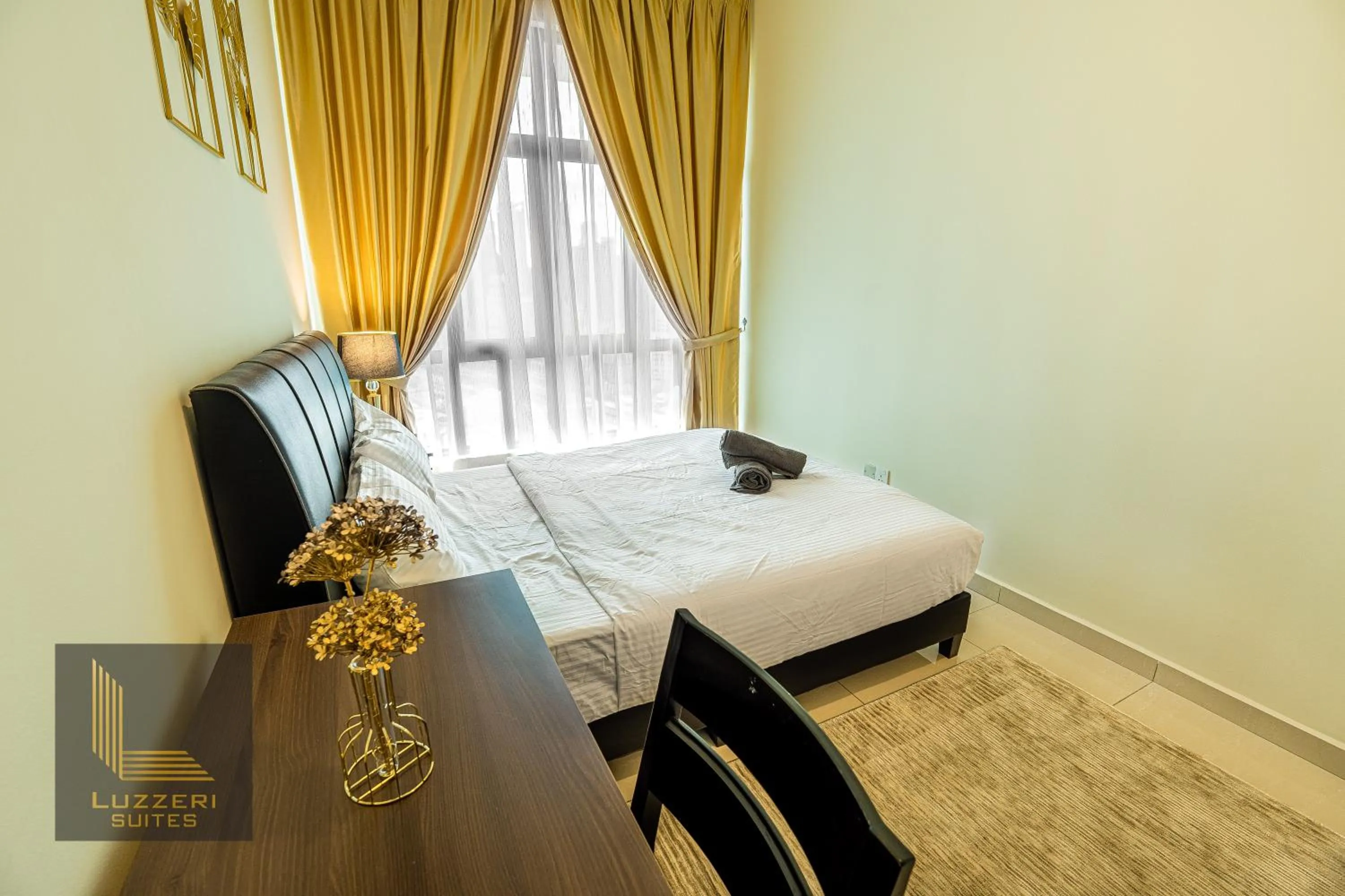 Bed in Legasi Kampung Baru Guesthouse