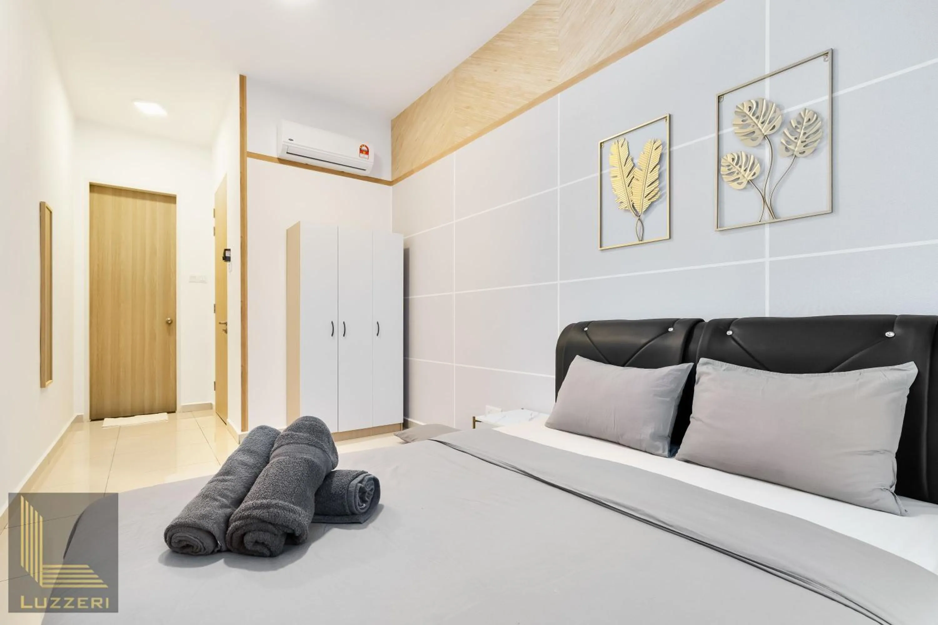 Bed in Legasi Kampung Baru Guesthouse