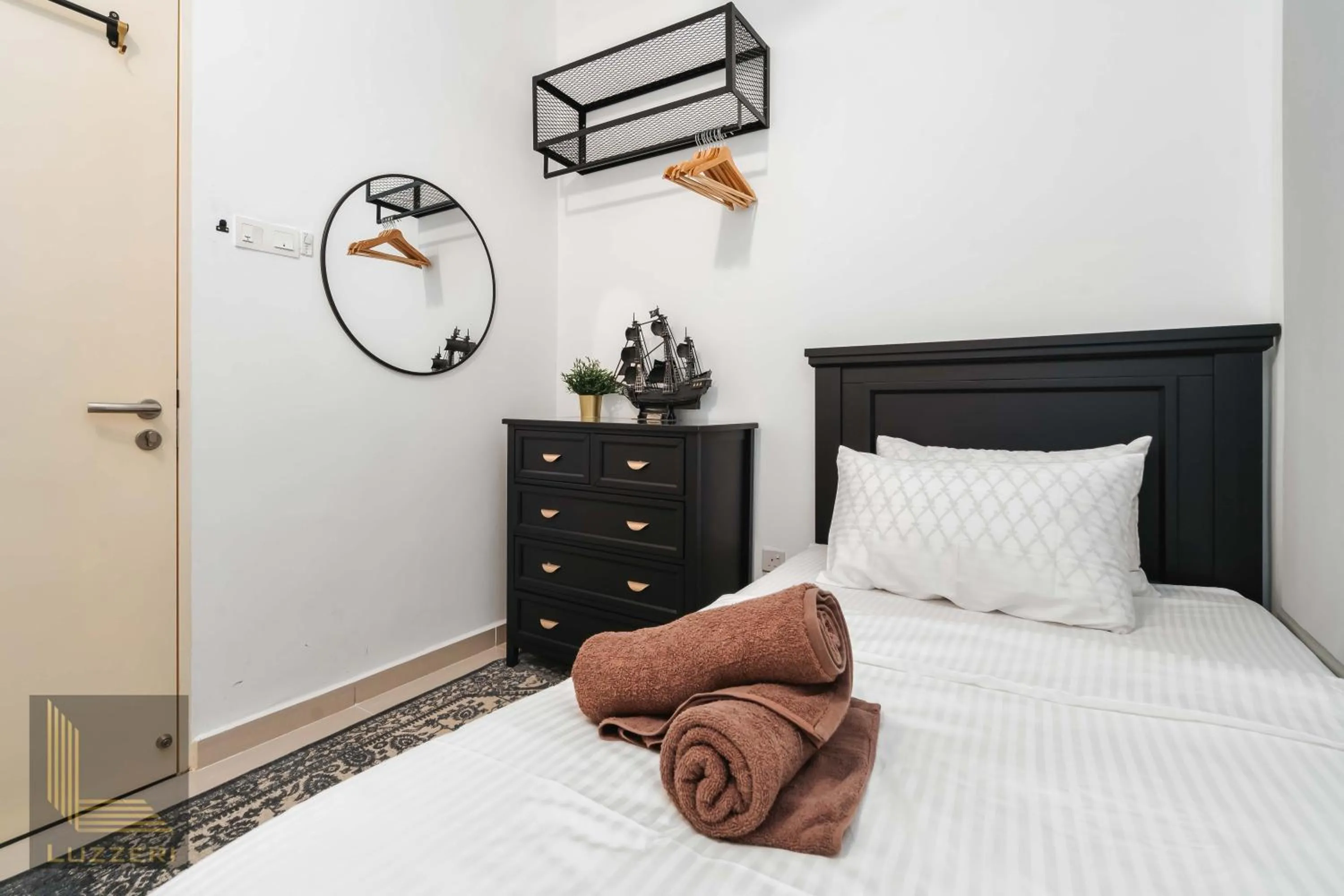 Bedroom, Bed in Legasi Kampung Baru Guesthouse