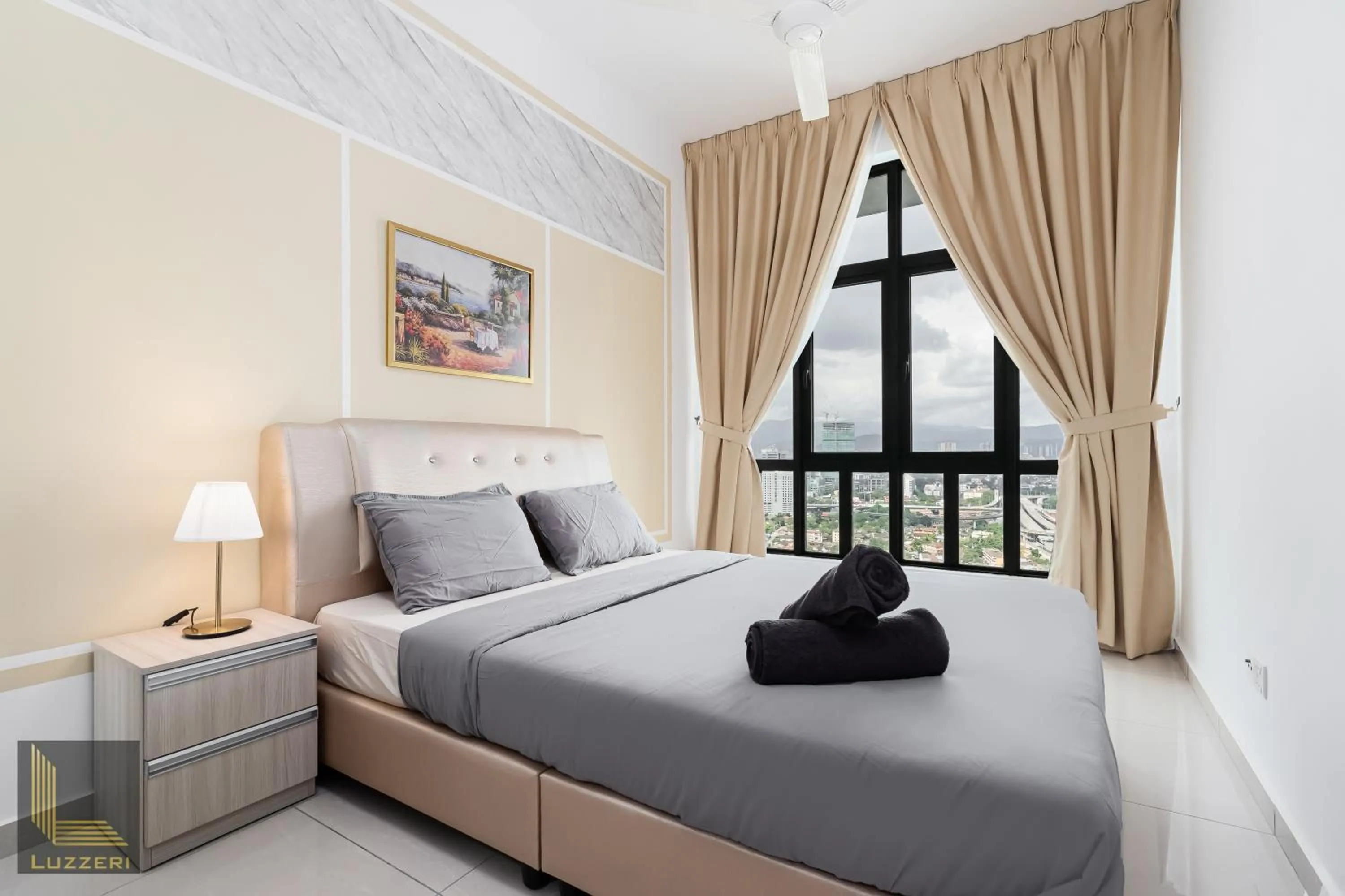 Bed in Legasi Kampung Baru Guesthouse