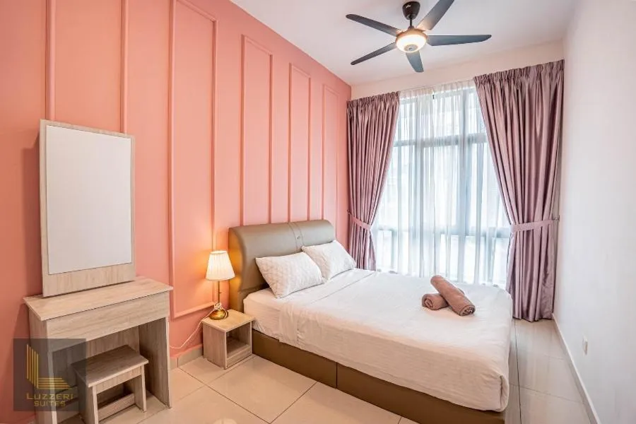 Bed in Legasi Kampung Baru Guesthouse