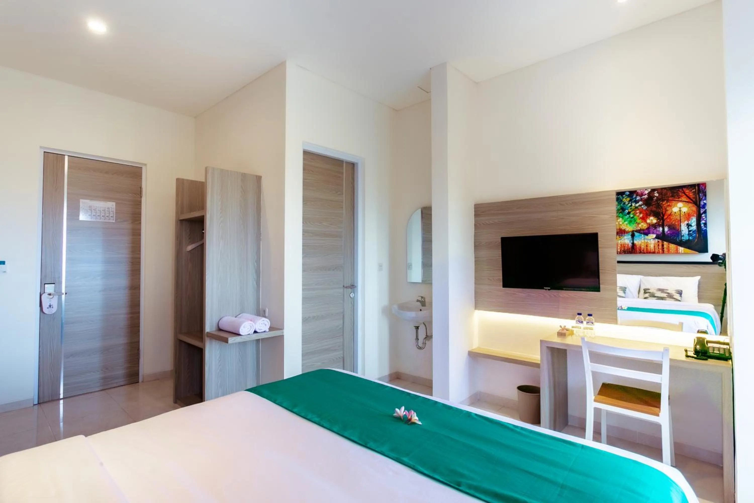 TV and multimedia, Bed in Nivasa Hotel