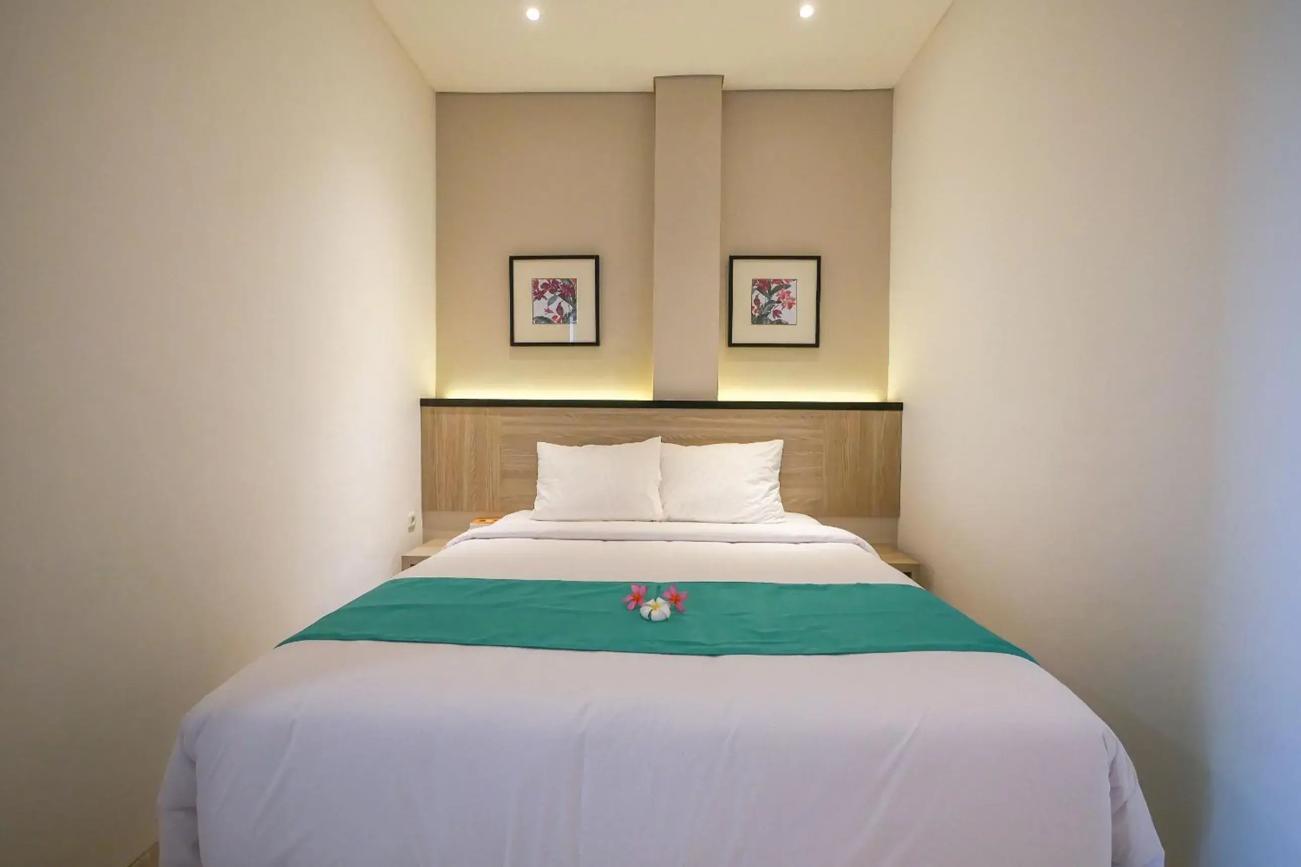 Bed in Nivasa Hotel Bed in Nivasa Hotel