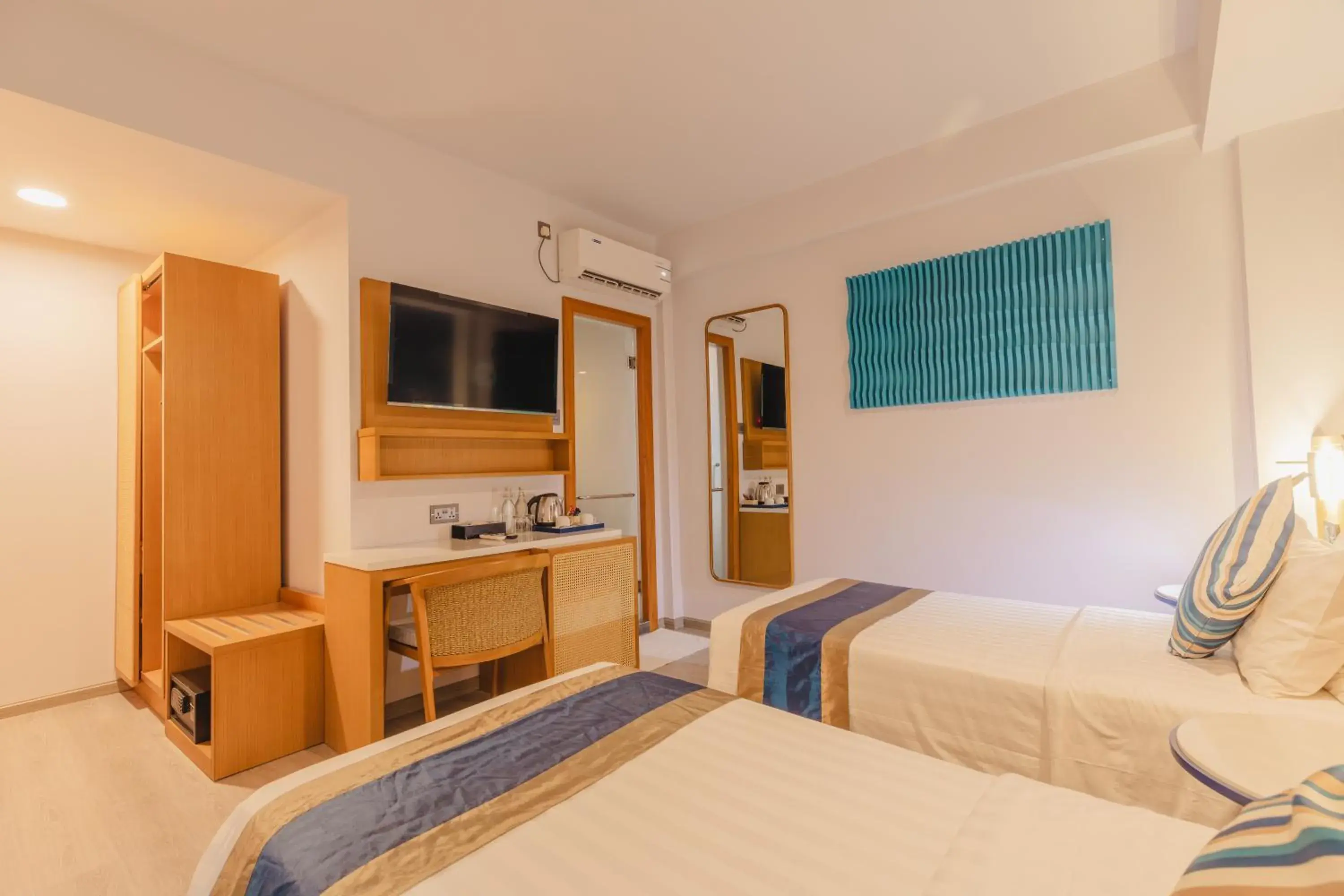 Bedroom, Bed in UMET Seaview Hotel with Free Airport Pick up and Drop T&C Apply Bedroom, Bed in UMET Seaview Hotel with Free Airport Pick up and Drop T&C Apply