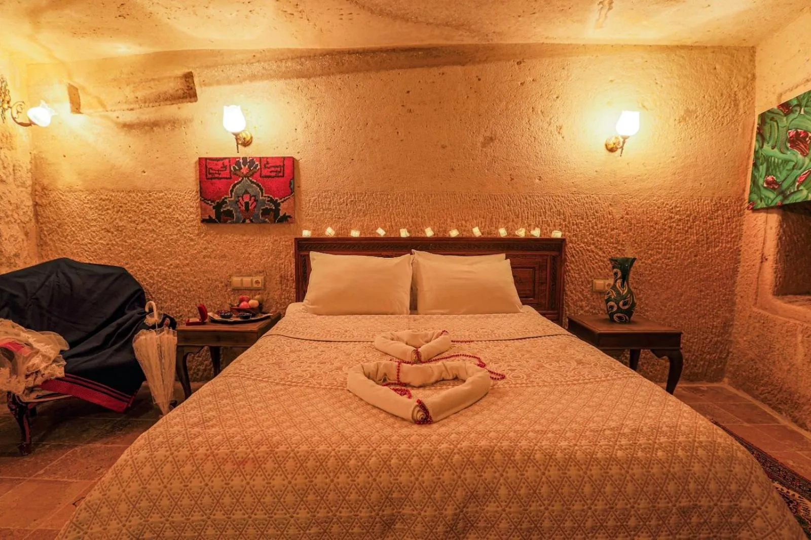 Bed in Sinasos Palace Cave Hotel