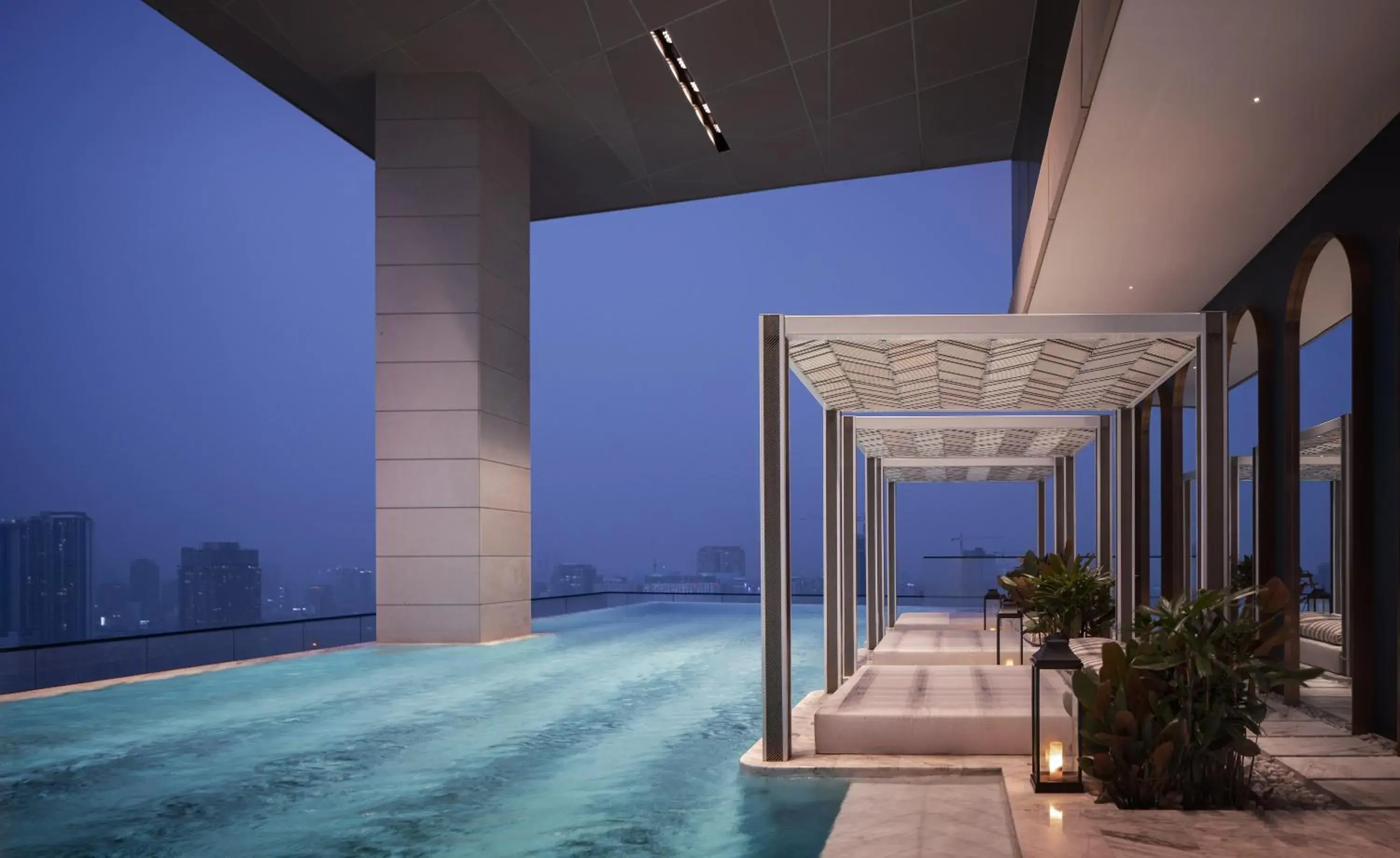 Swimming pool in Citadines Flatiron Phnom Penh Swimming pool in Citadines Flatiron Phnom Penh