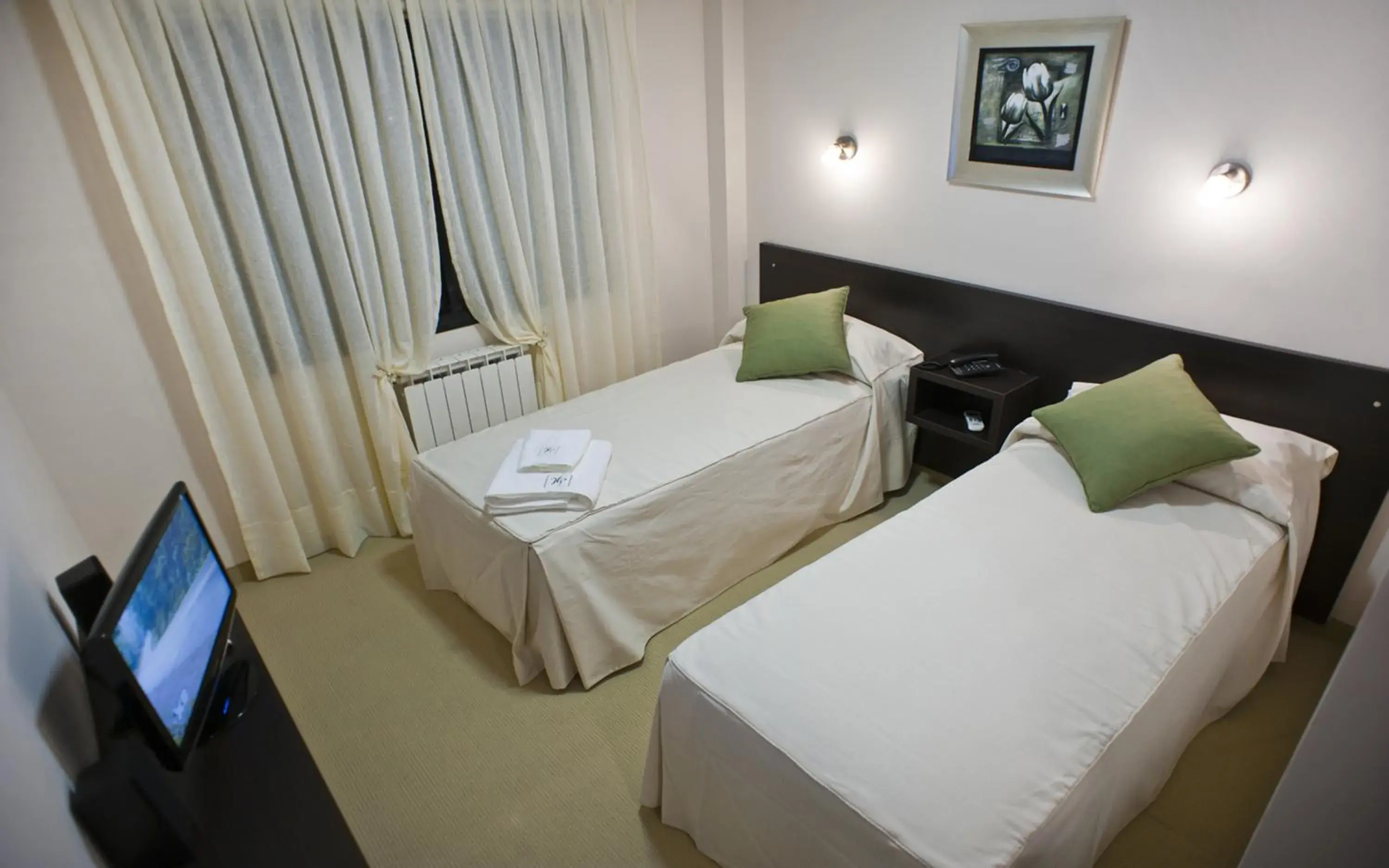 Twin Room in Hotel Polans Twin Room in Hotel Polans