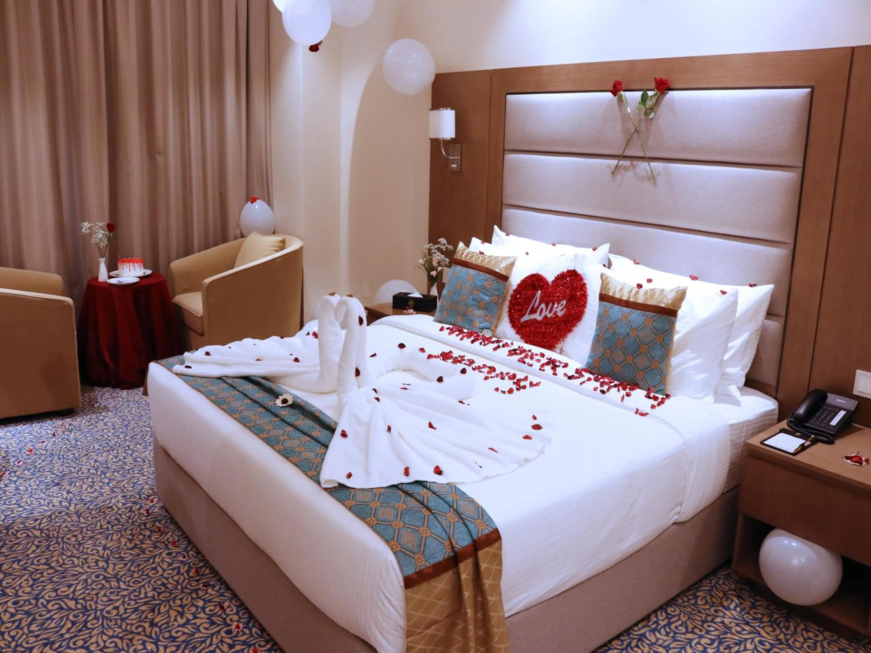 Decorative detail, Bed in ROZANA HOTEL