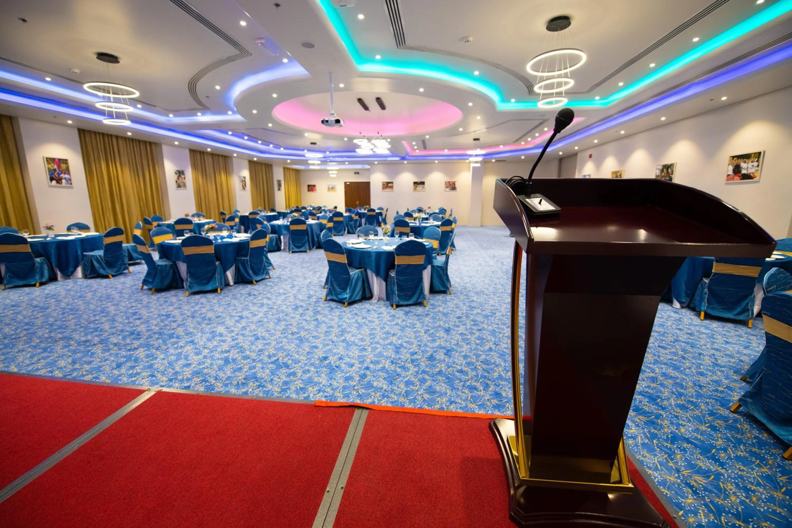 Business facilities in ROZANA HOTEL